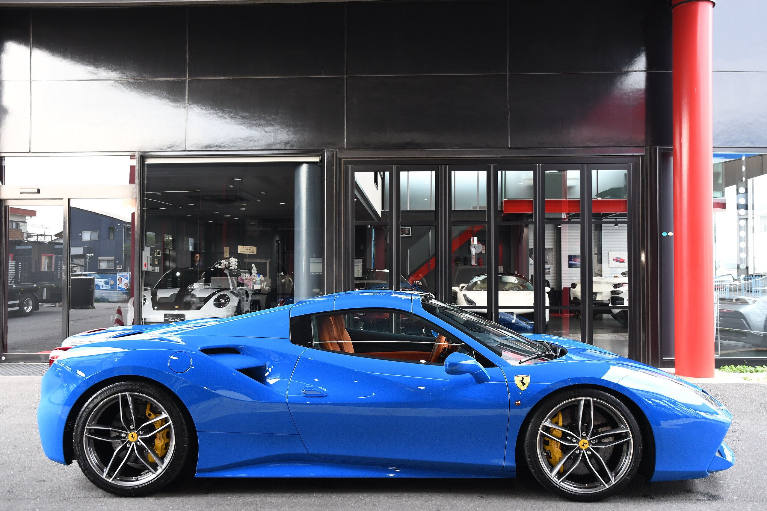 Ferrari 488 Spider (photo: 7)