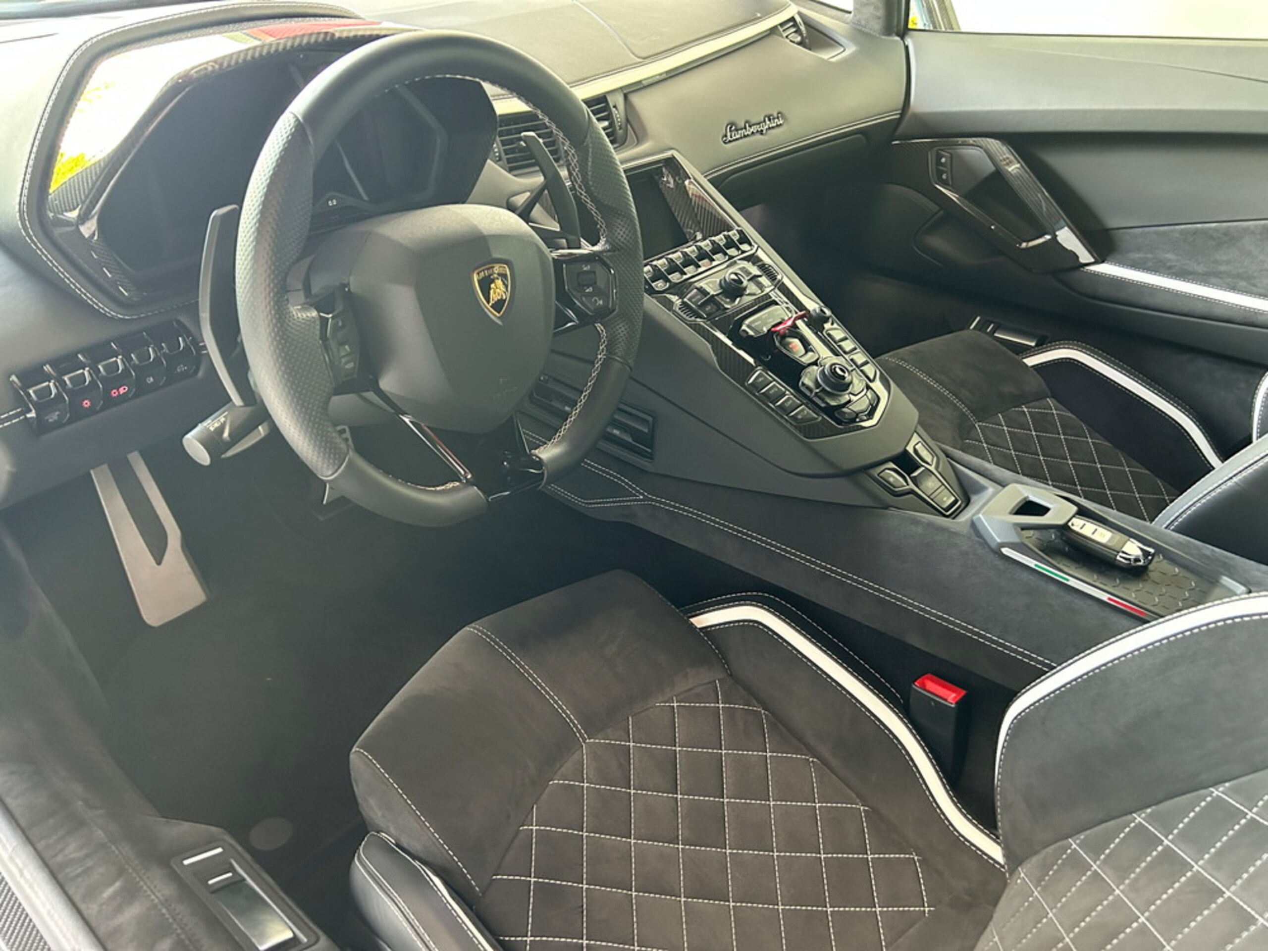 Lamborghini Aventador S (photo: 4)