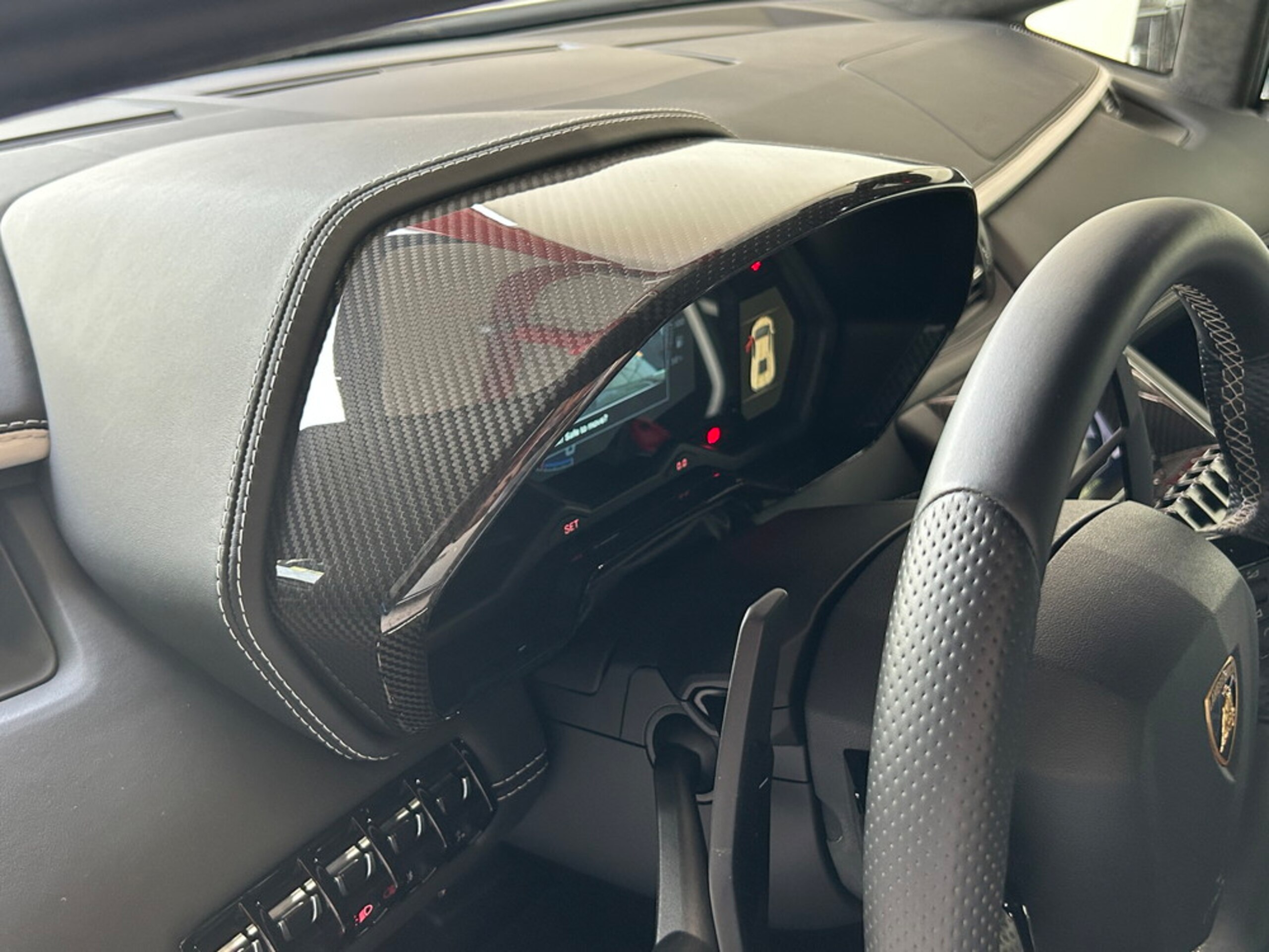 Lamborghini Aventador S (photo: 8)