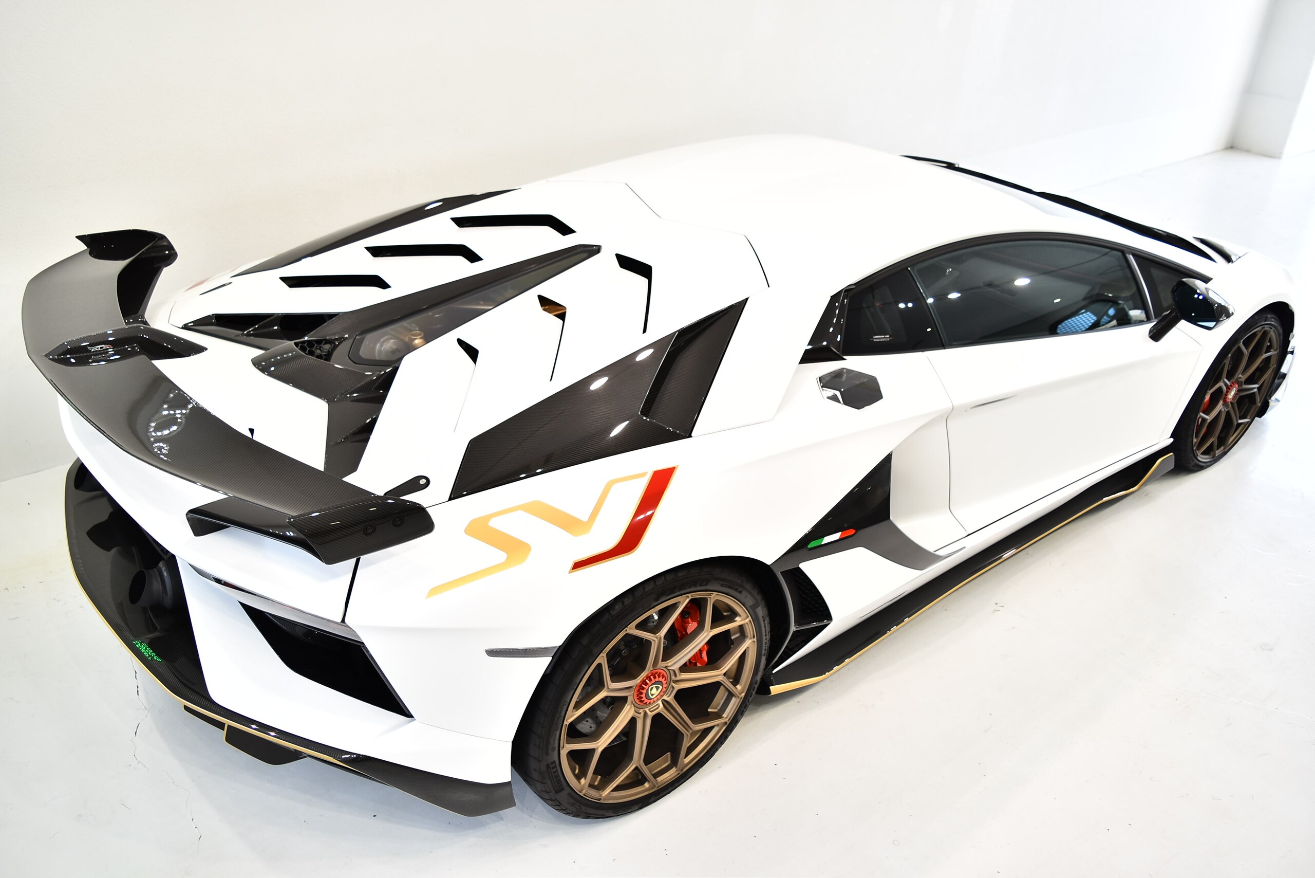 Lamborghini Aventador SVJ (photo: 4)