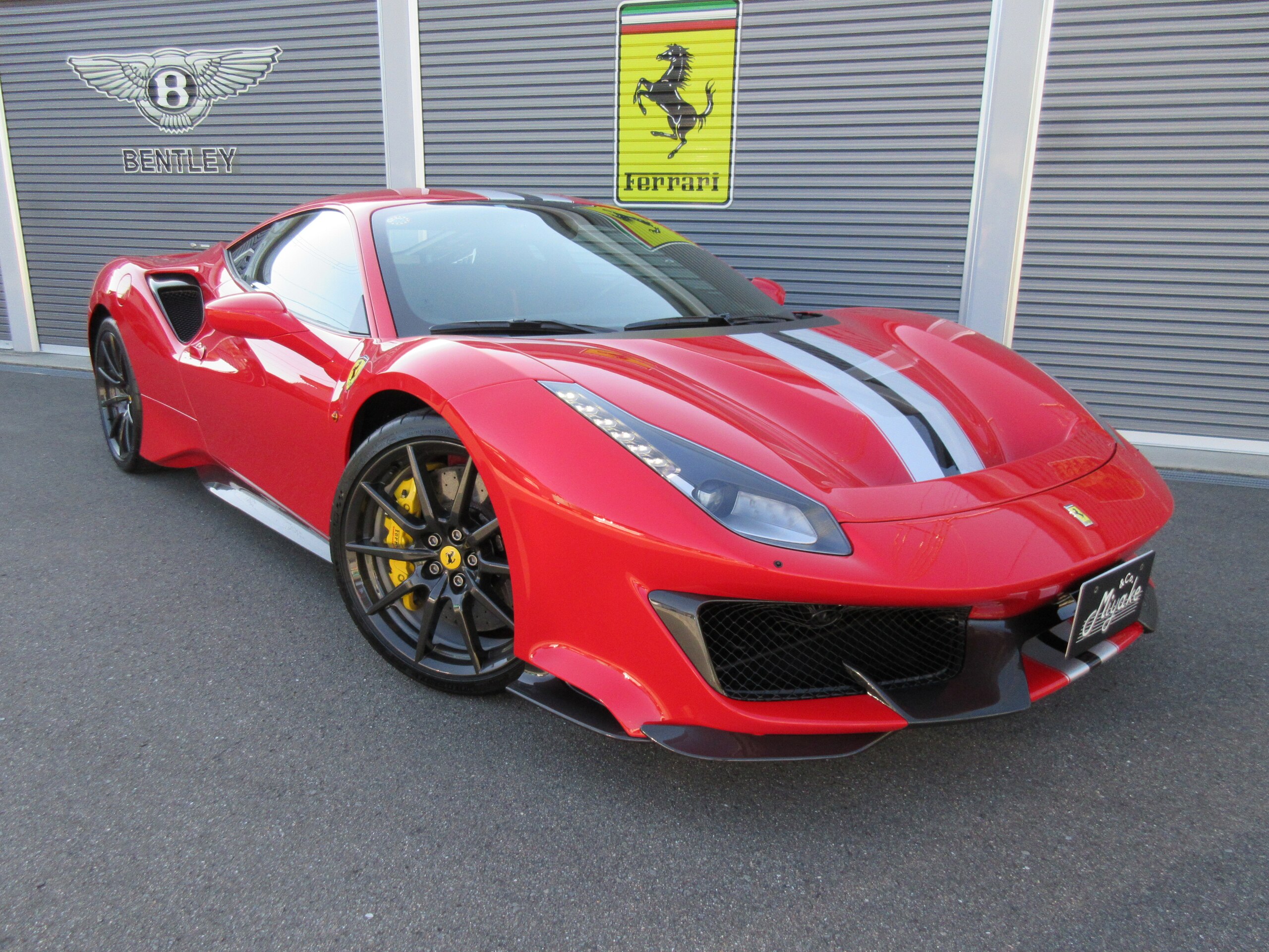 Ferrari 488 Pista (photo: 2)