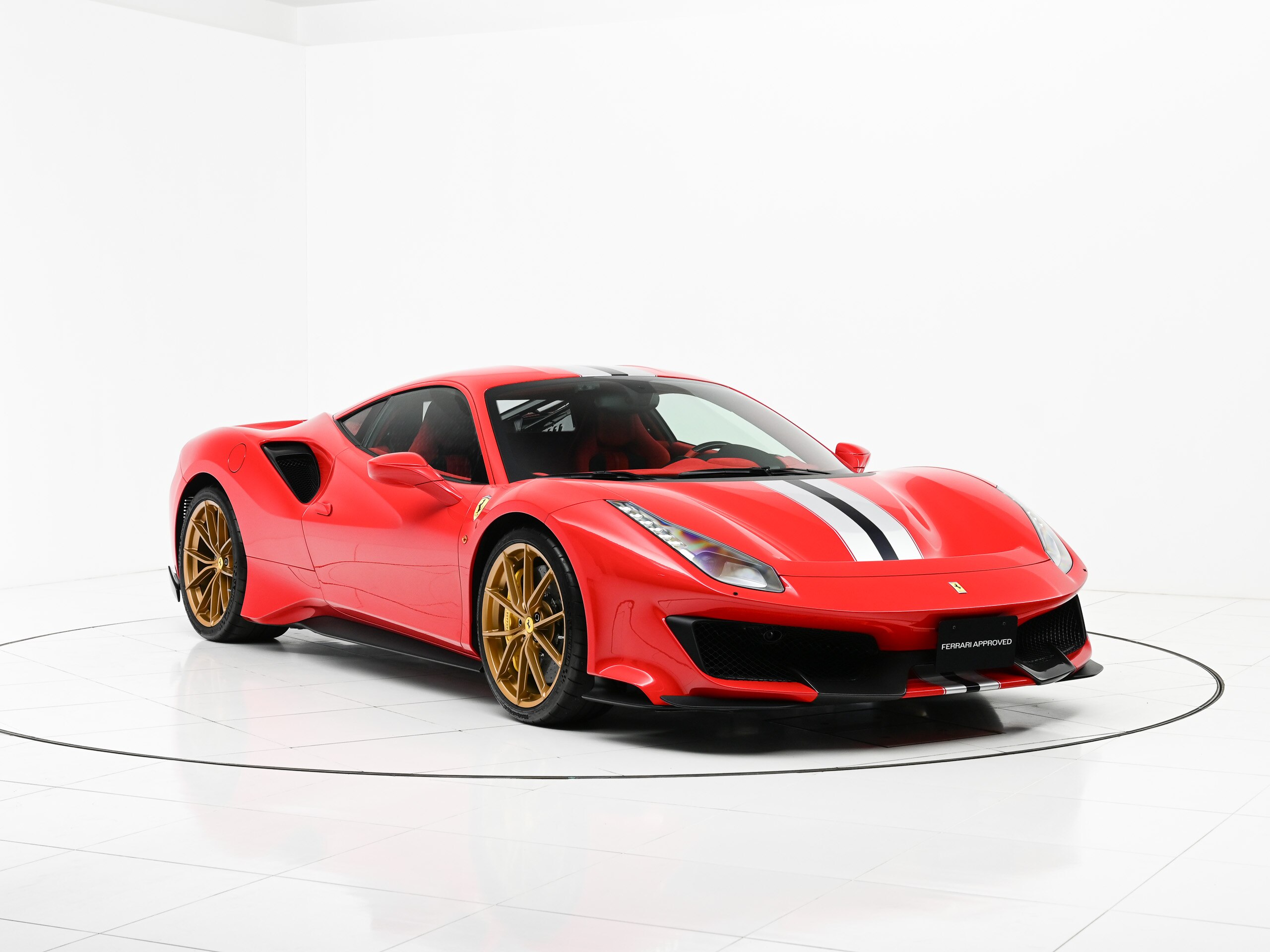 Ferrari 488 Pista (photo: 2)