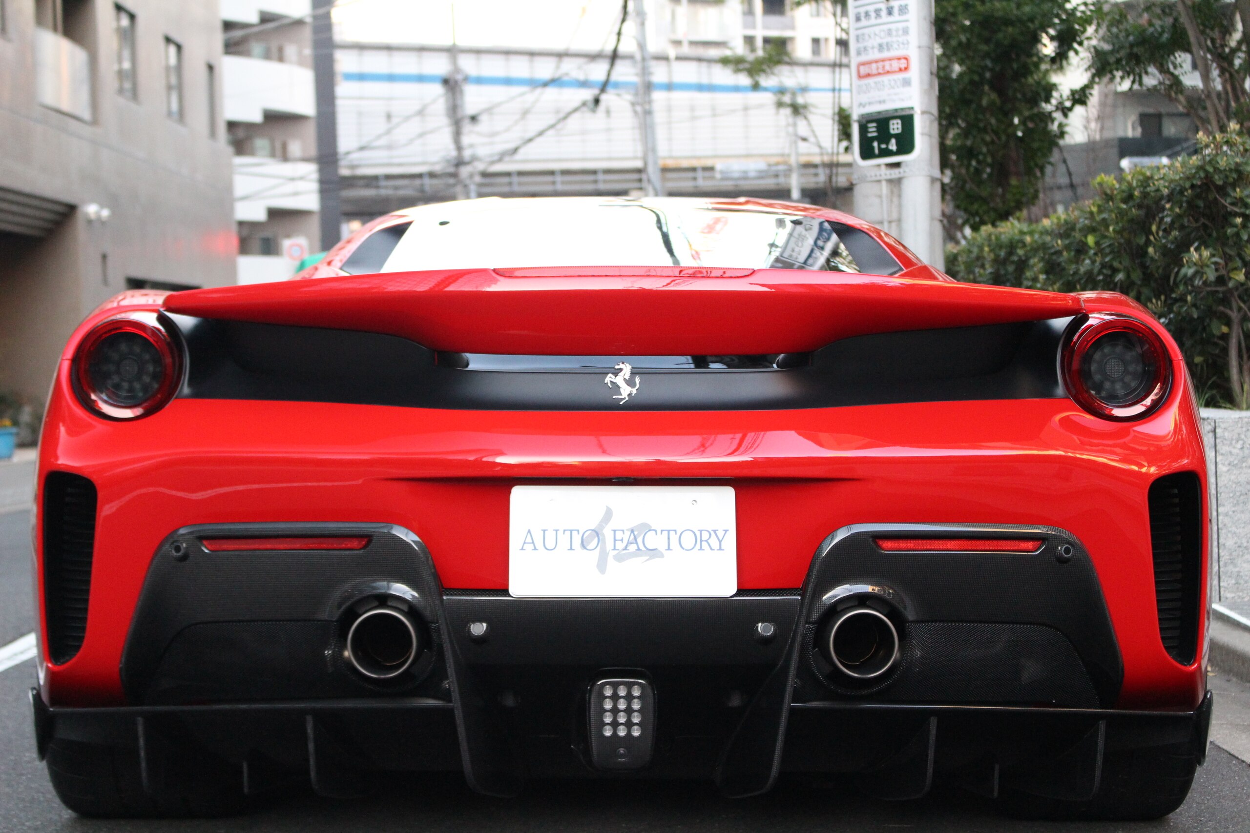 Ferrari 488 Pista (photo: 2)