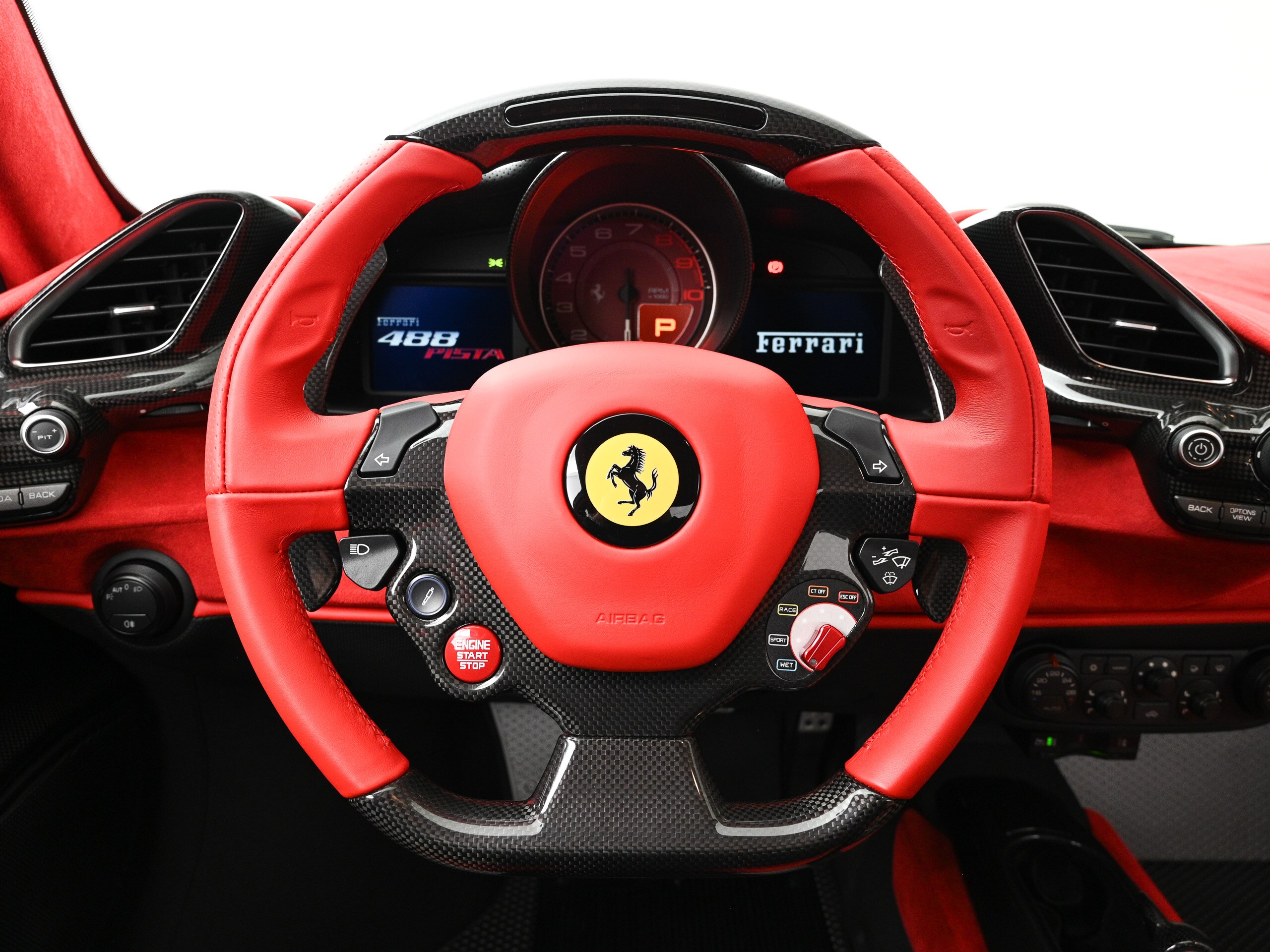 Ferrari 488 Pista (photo: 10)