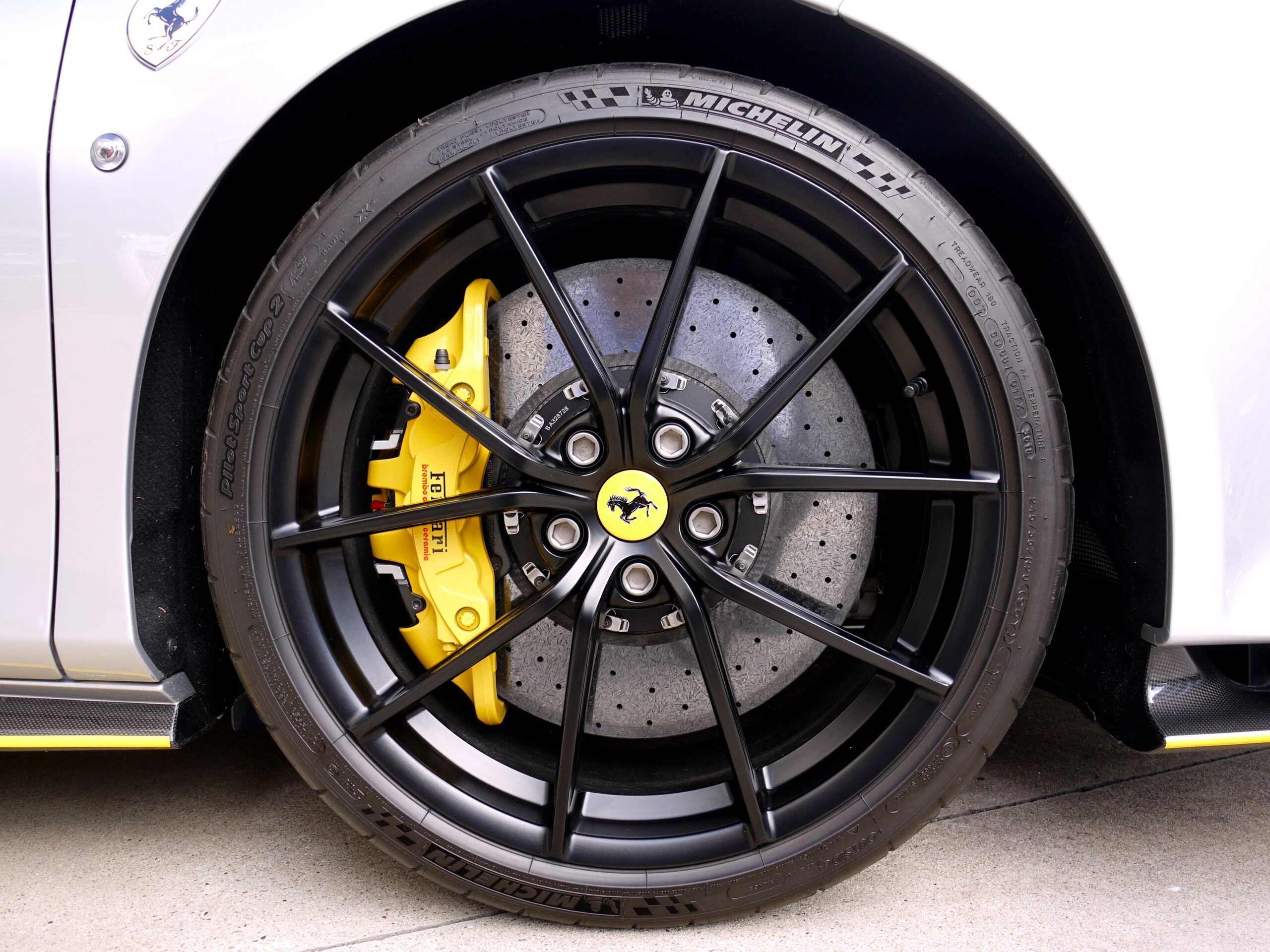 Ferrari 488 Pista (photo: 12)