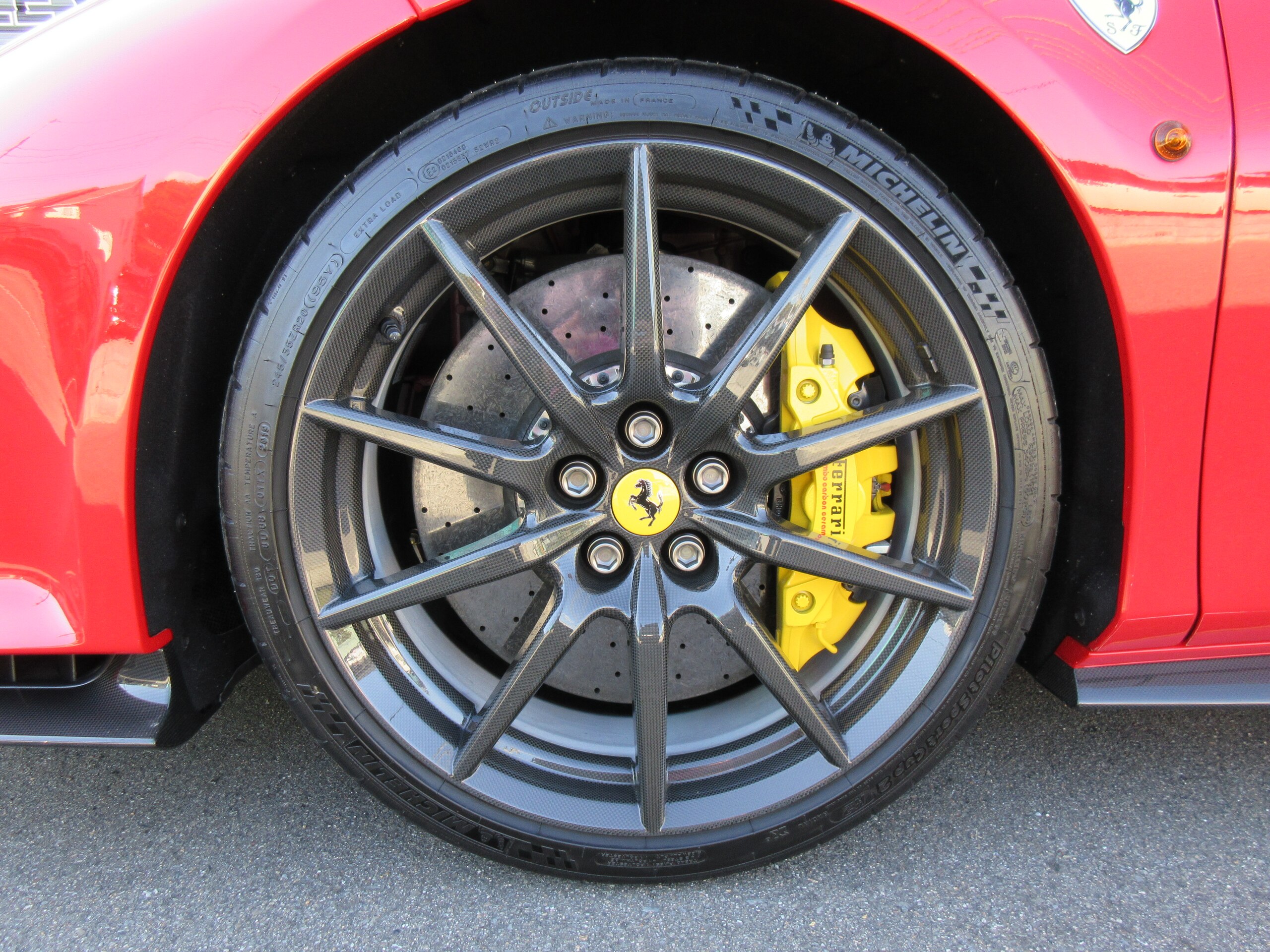 Ferrari 488 Pista (photo: 15)