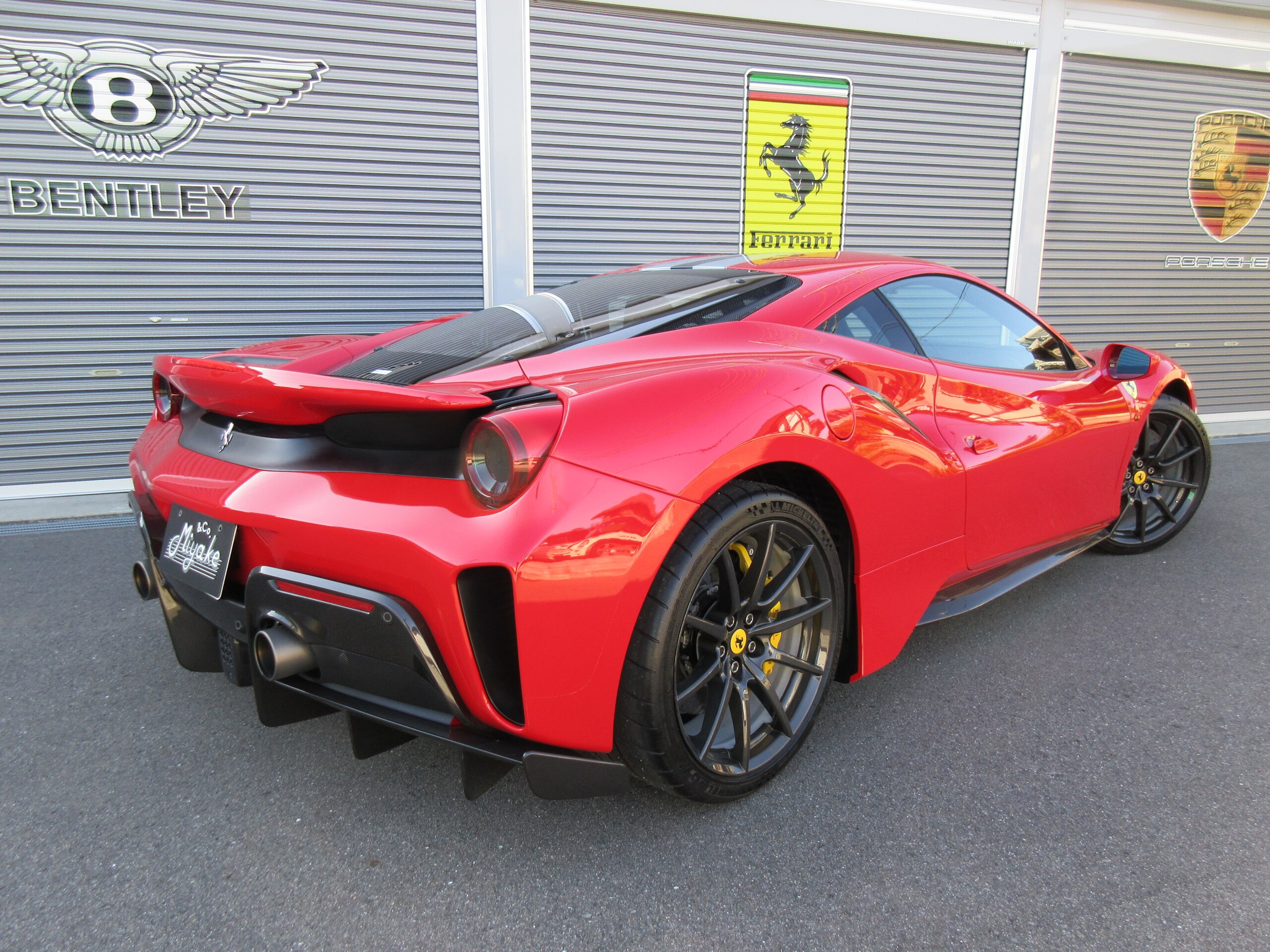 Ferrari 488 Pista (photo: 6)