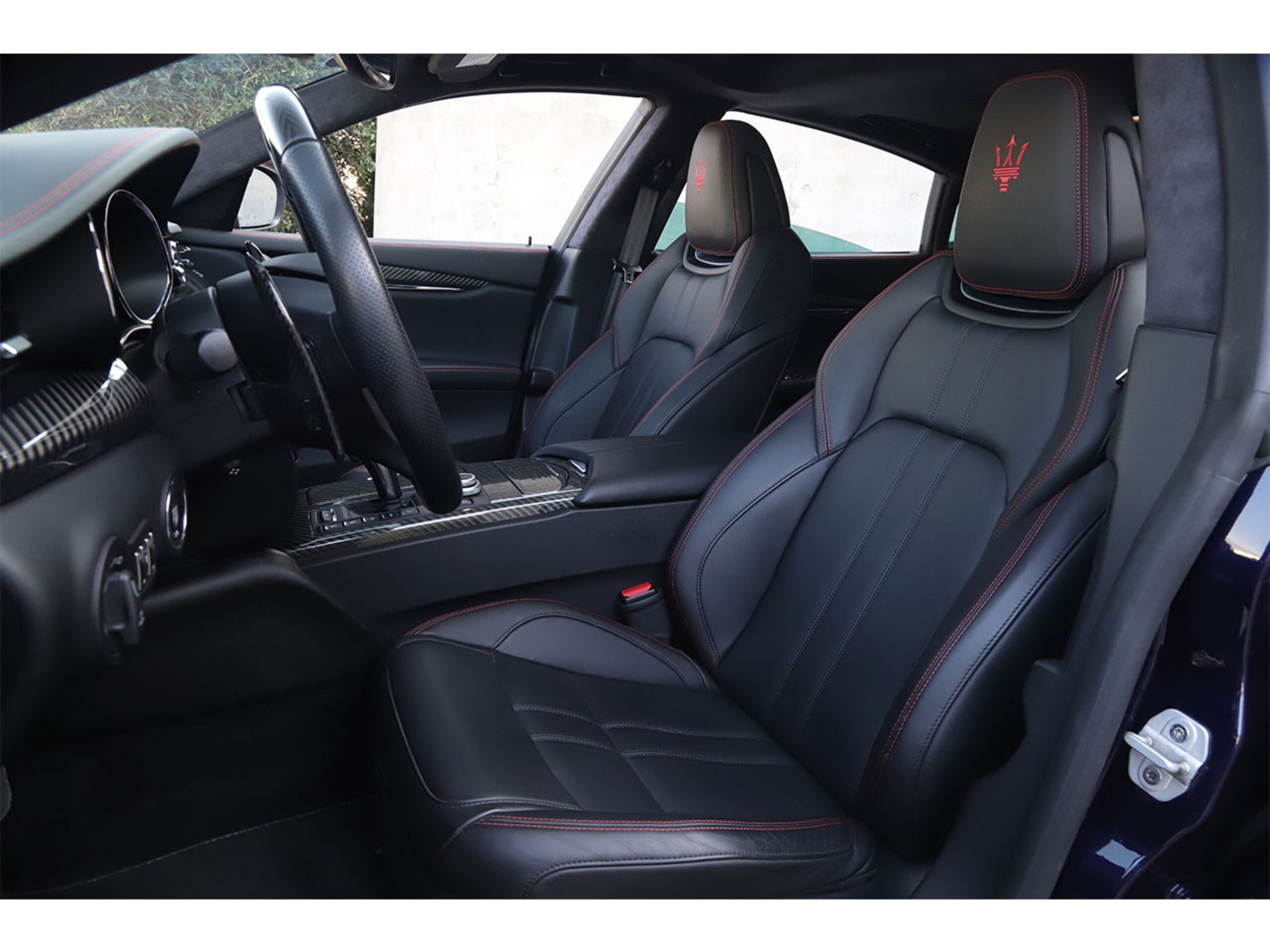 Maserati Quattroporte SQ4 (photo: 7)