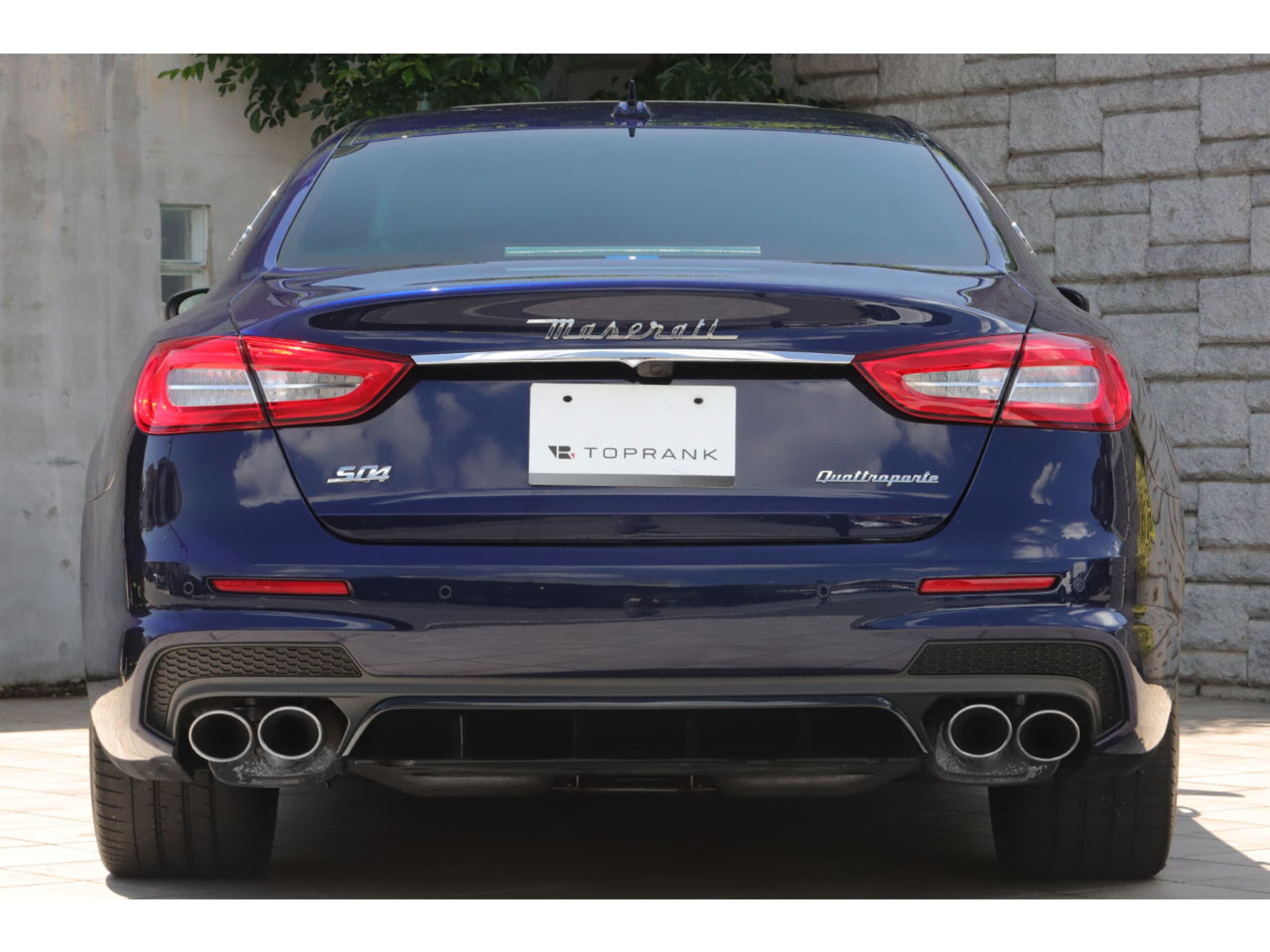 Maserati Quattroporte SQ4 (photo: 2)