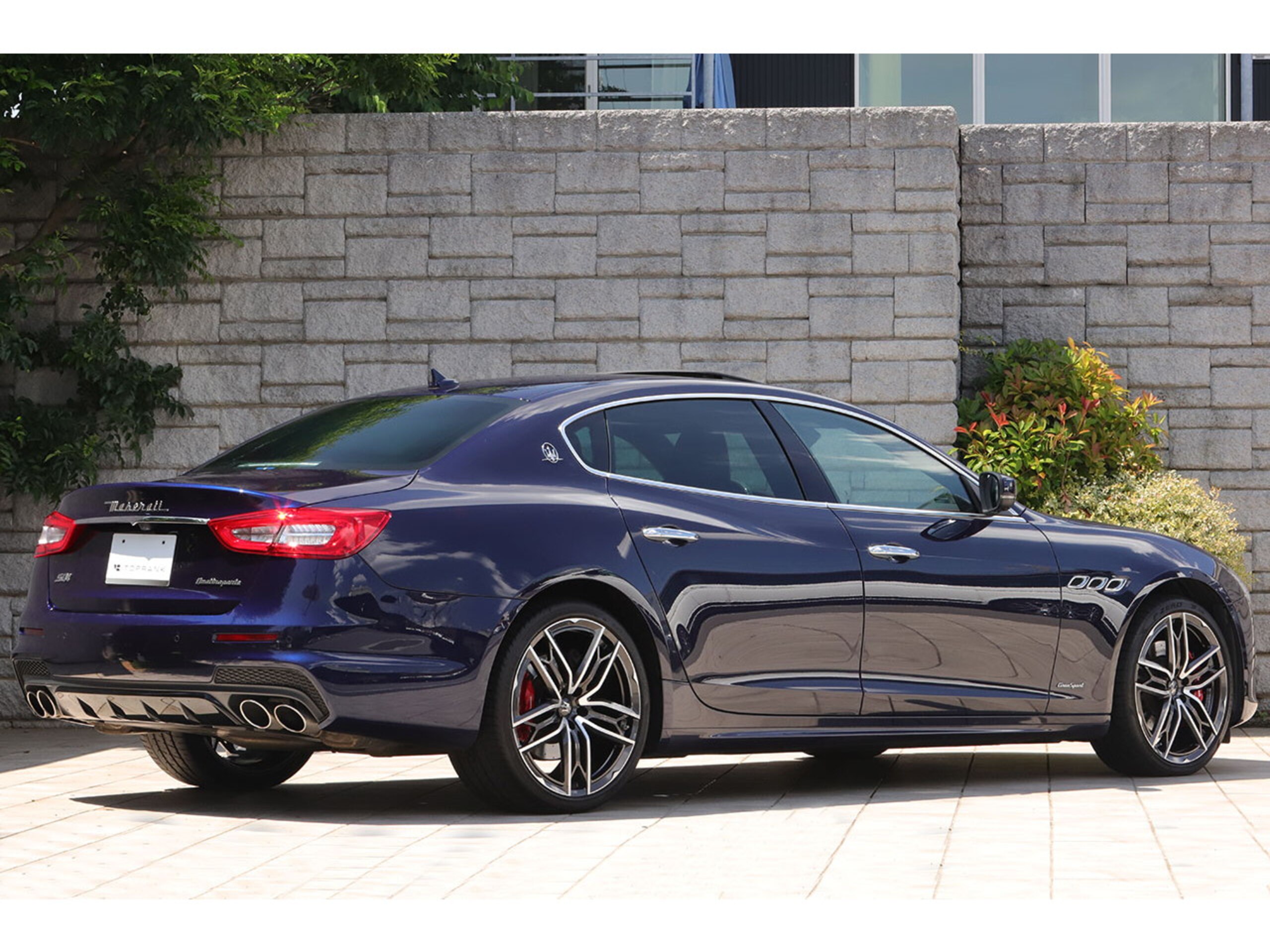 Maserati Quattroporte SQ4 (photo: 4)
