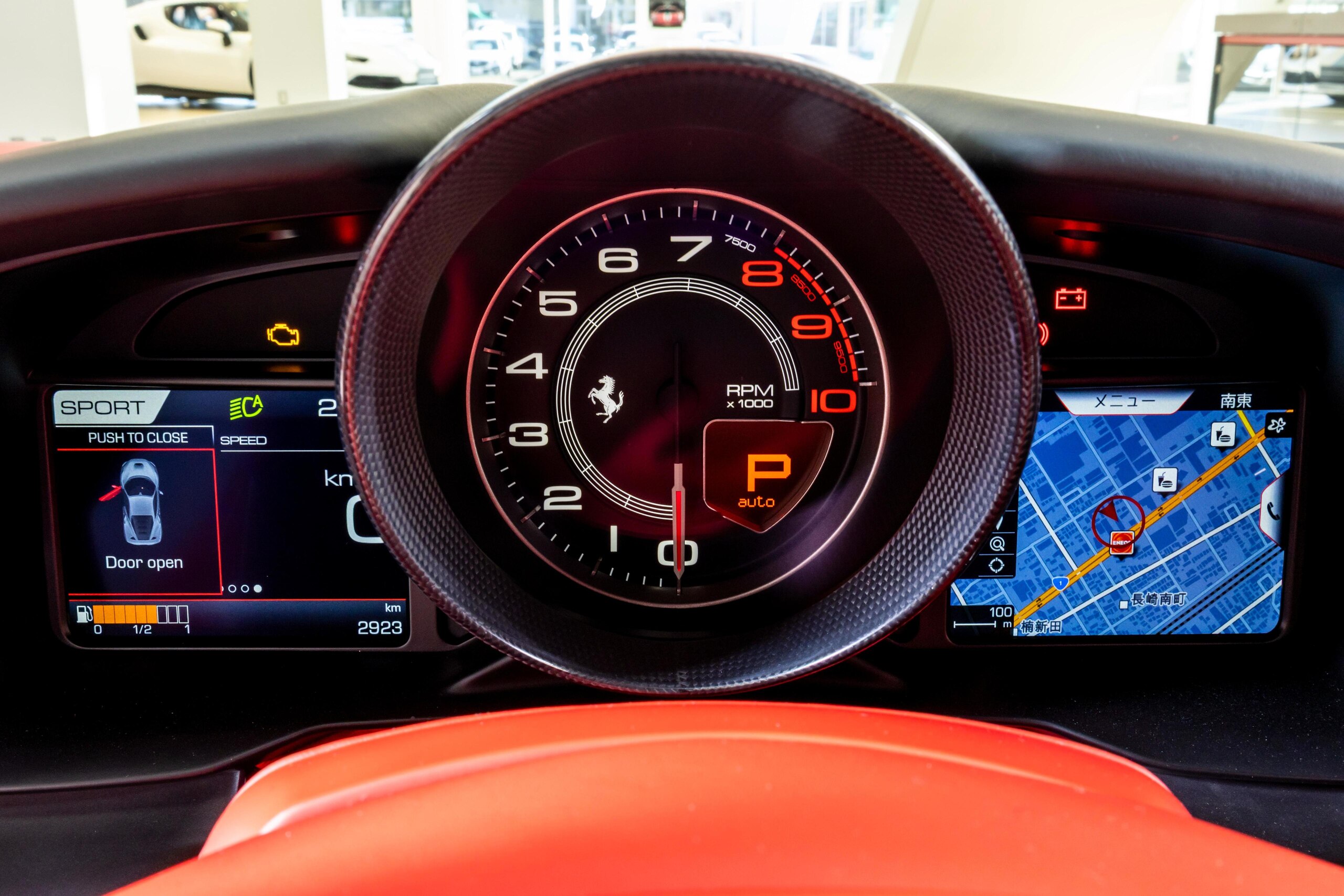 Ferrari F8 Tributo (photo: 11)