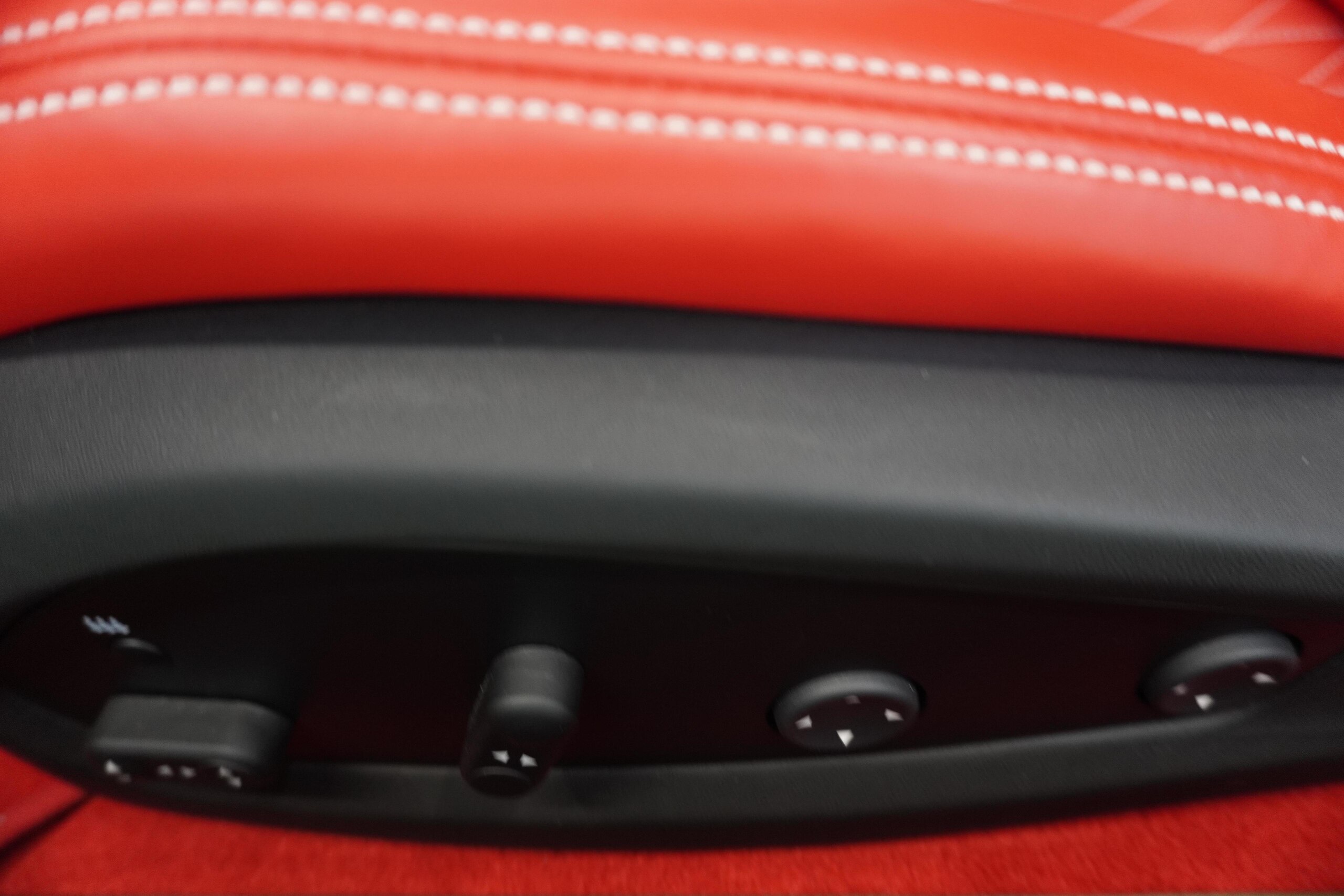 Ferrari 812GTS (photo: 11)