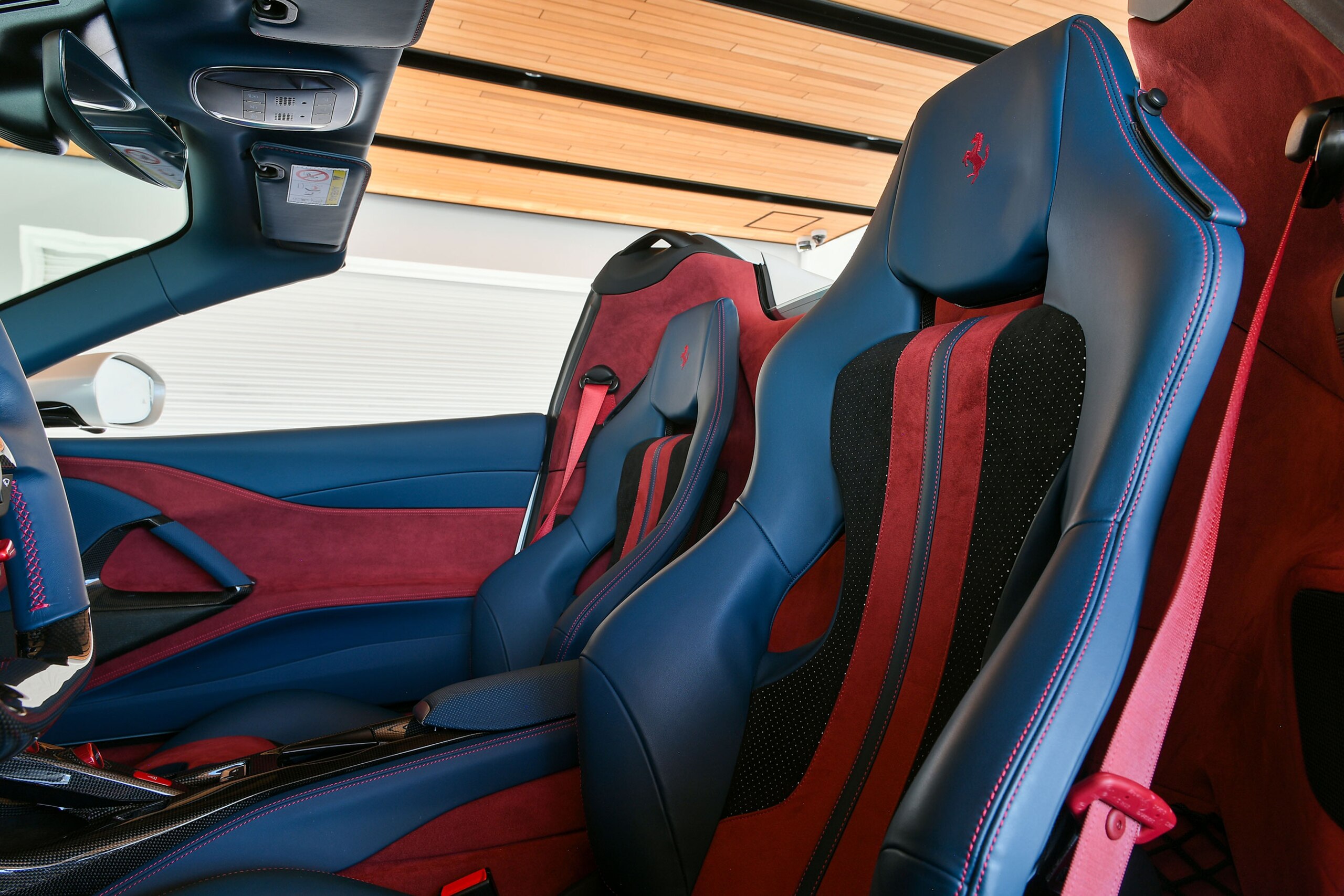 Ferrari 812GTS (photo: 9)