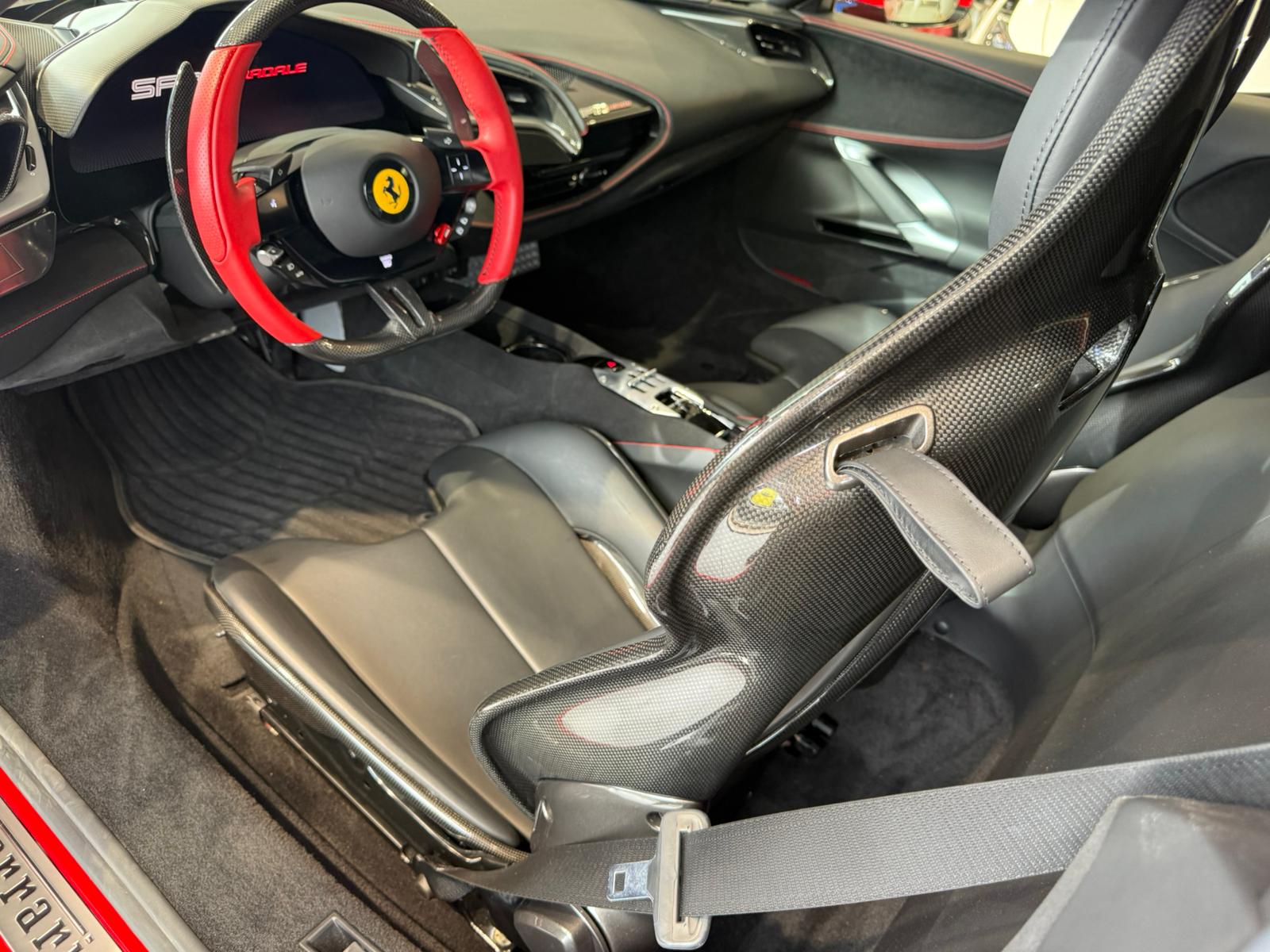 Ferrari SF90 Stradale (photo: 9)