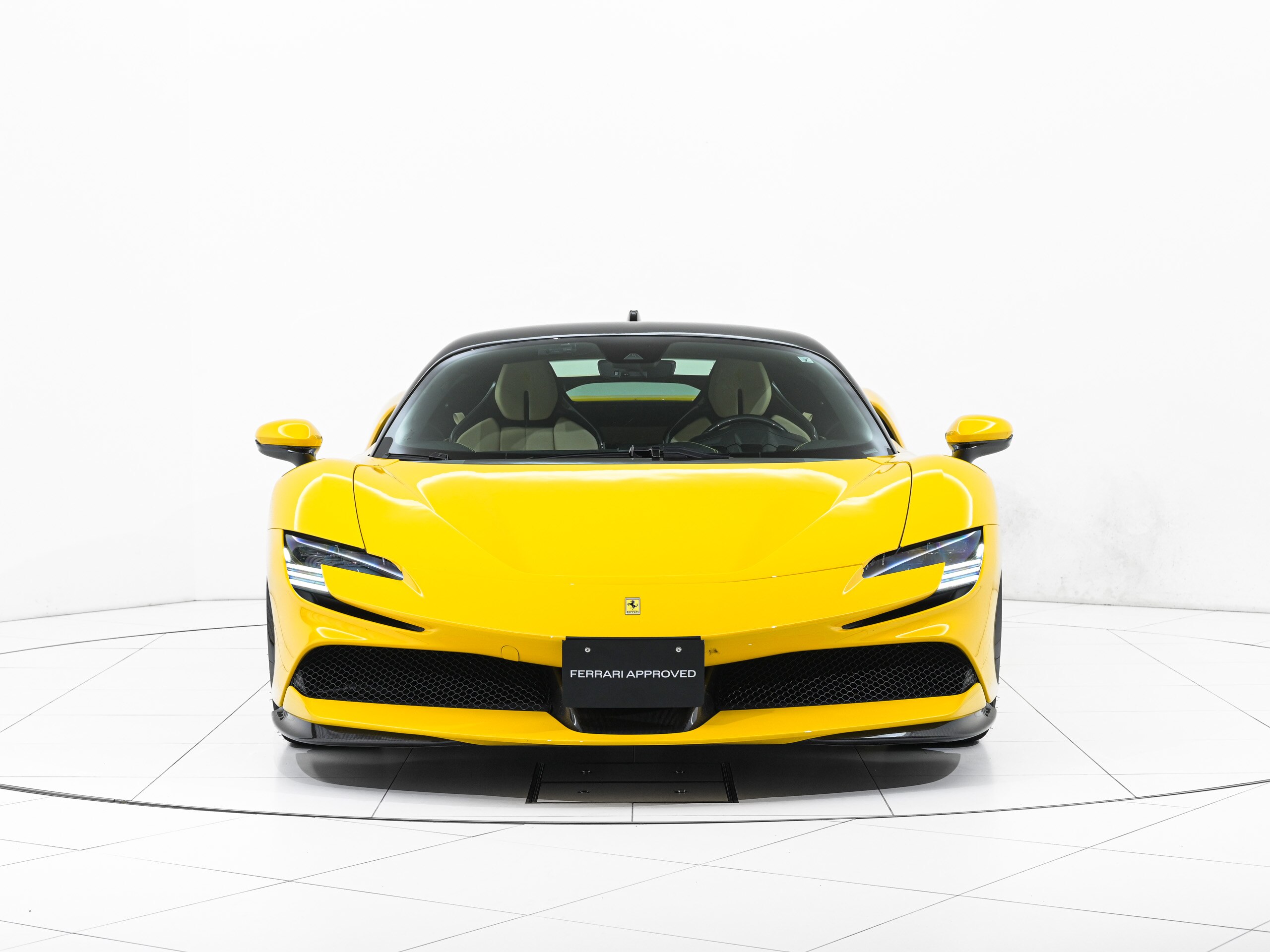 Ferrari SF90 Stradale (photo: 1)