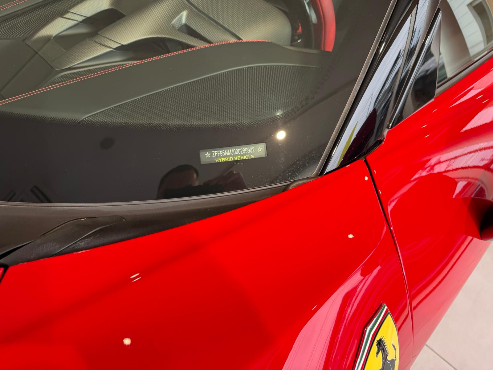 Ferrari SF90 Stradale (photo: 6)