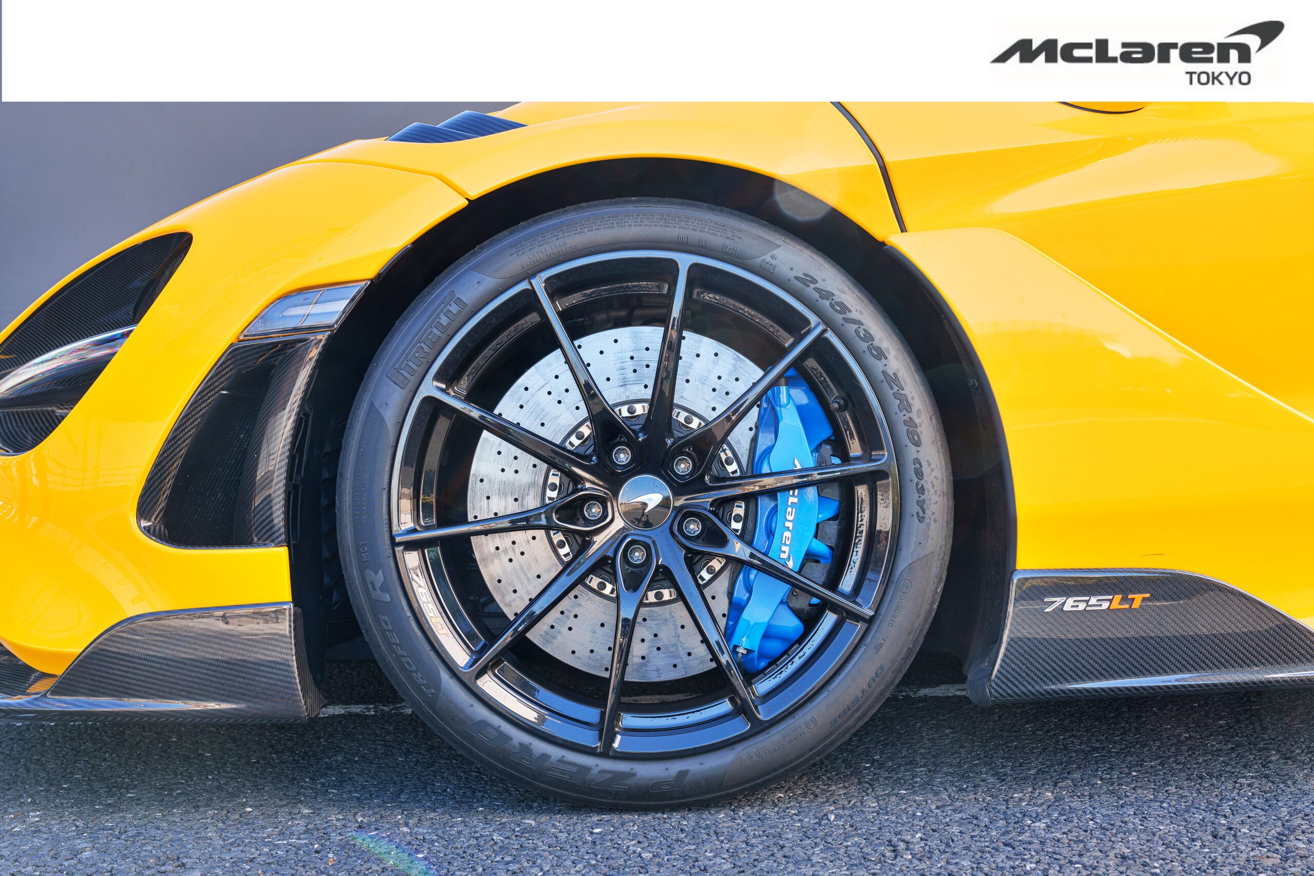 McLaren 765LT (photo: 13)