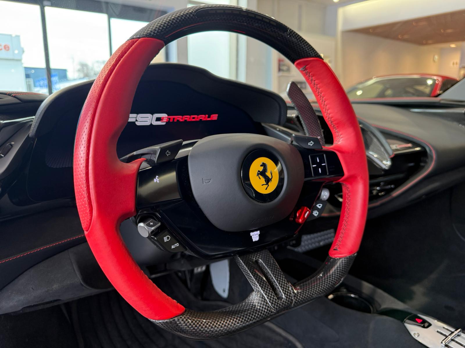 Ferrari SF90 Stradale (photo: 13)