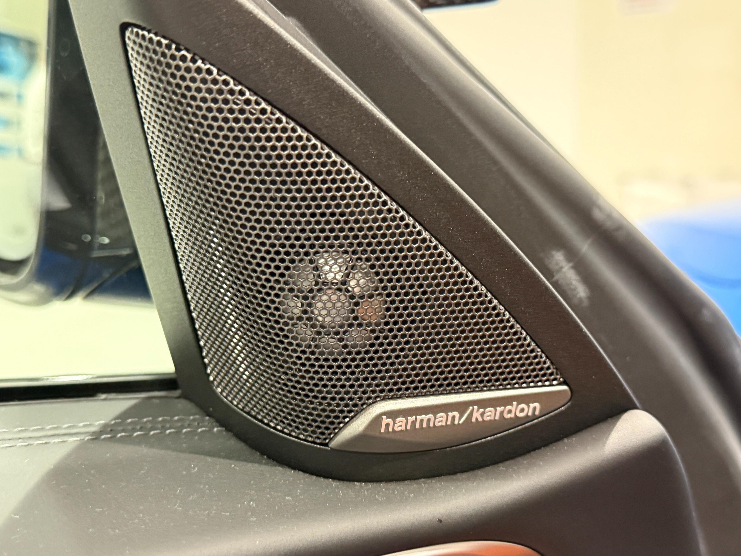 BMW M4 Competition (photo: 9)