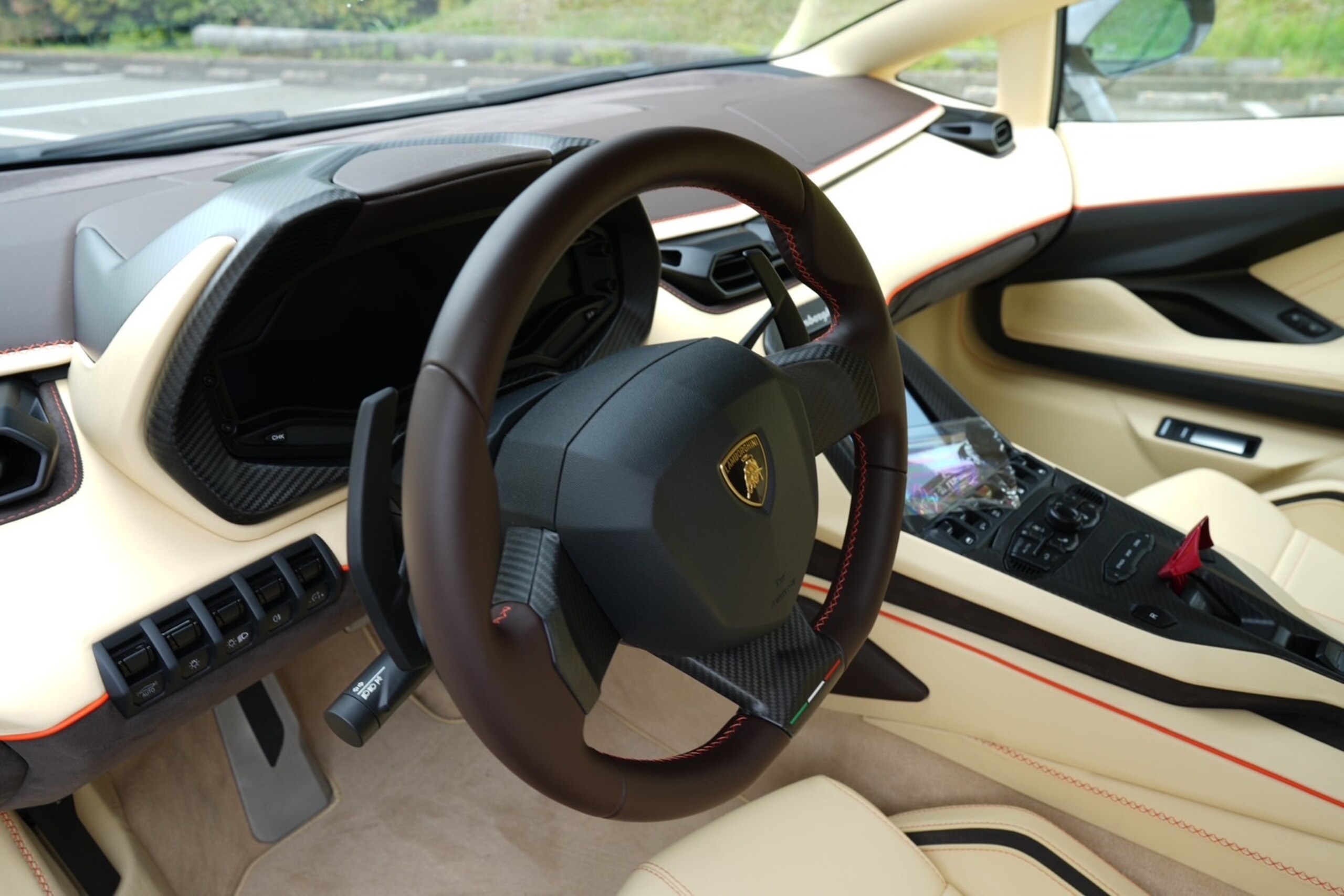 Lamborghini Countach LPI 800-4 (photo: 21)