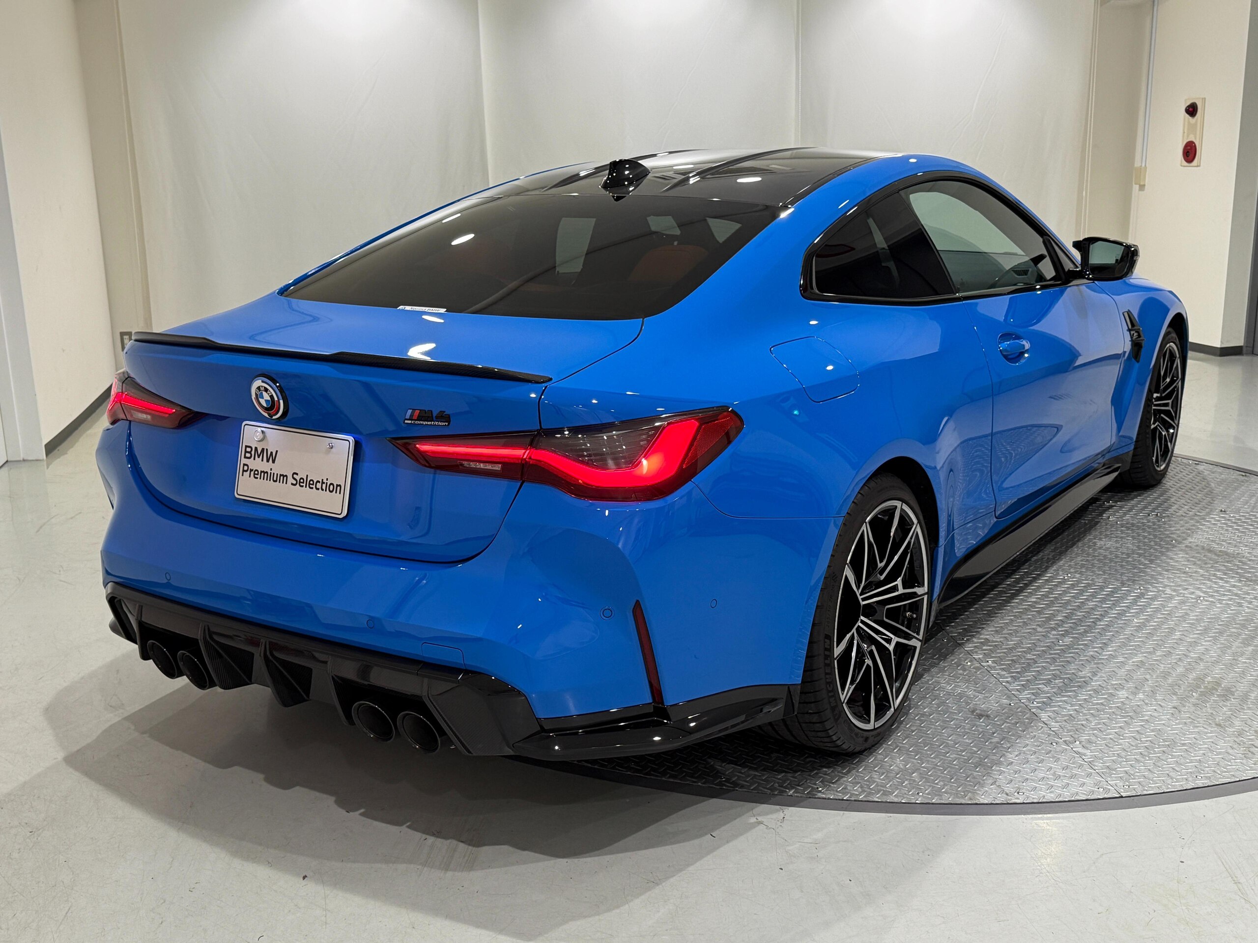 BMW M4 Competition (photo: 4)