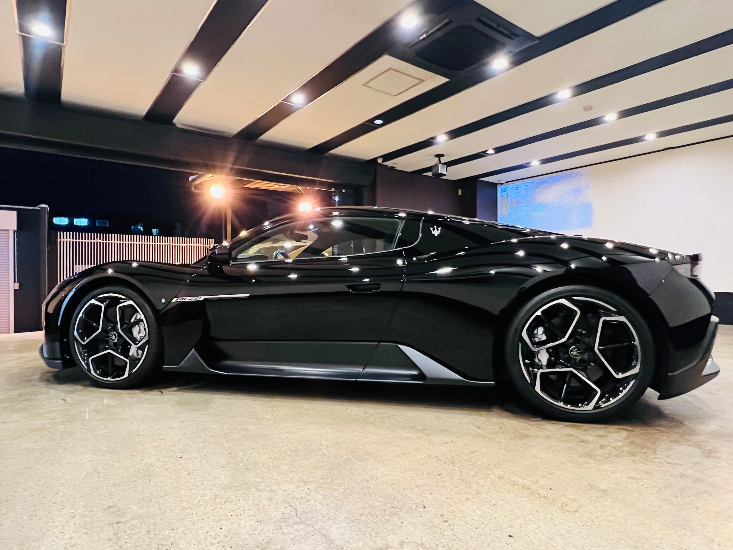 Maserati MC20 (photo: 6)