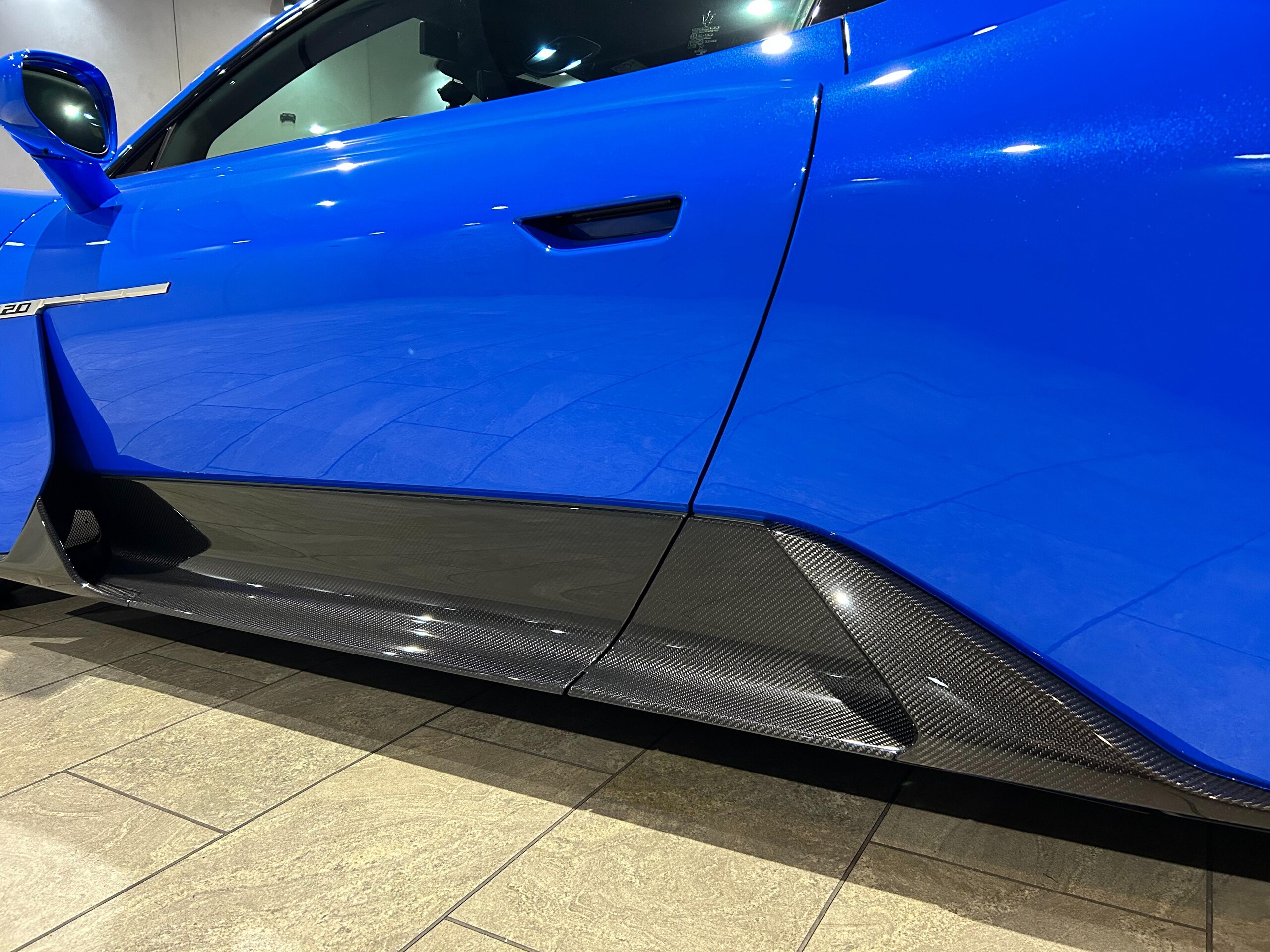 Maserati MC20 (photo: 8)