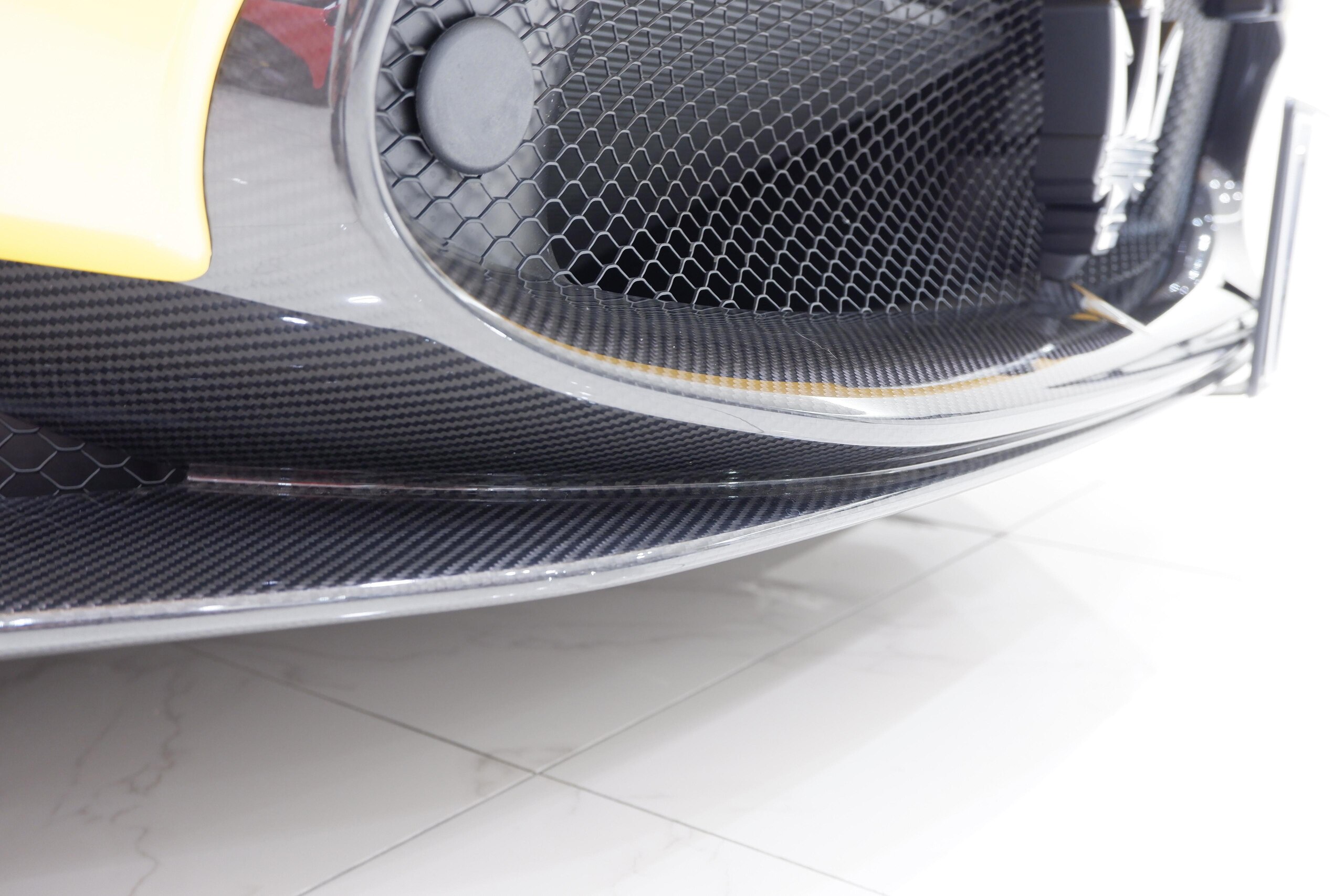 Maserati MC20 (photo: 10)