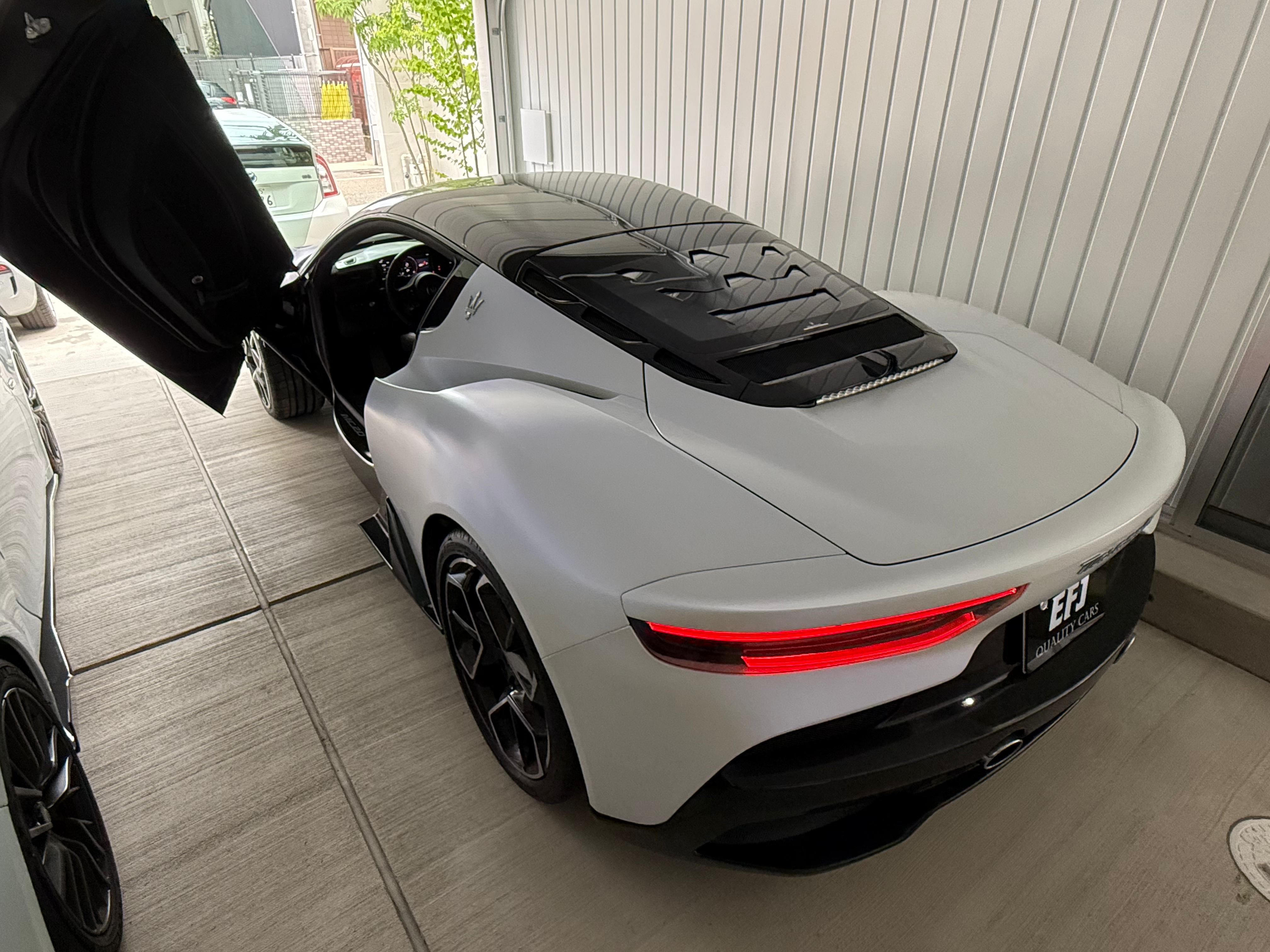 Maserati MC20 (photo: 8)