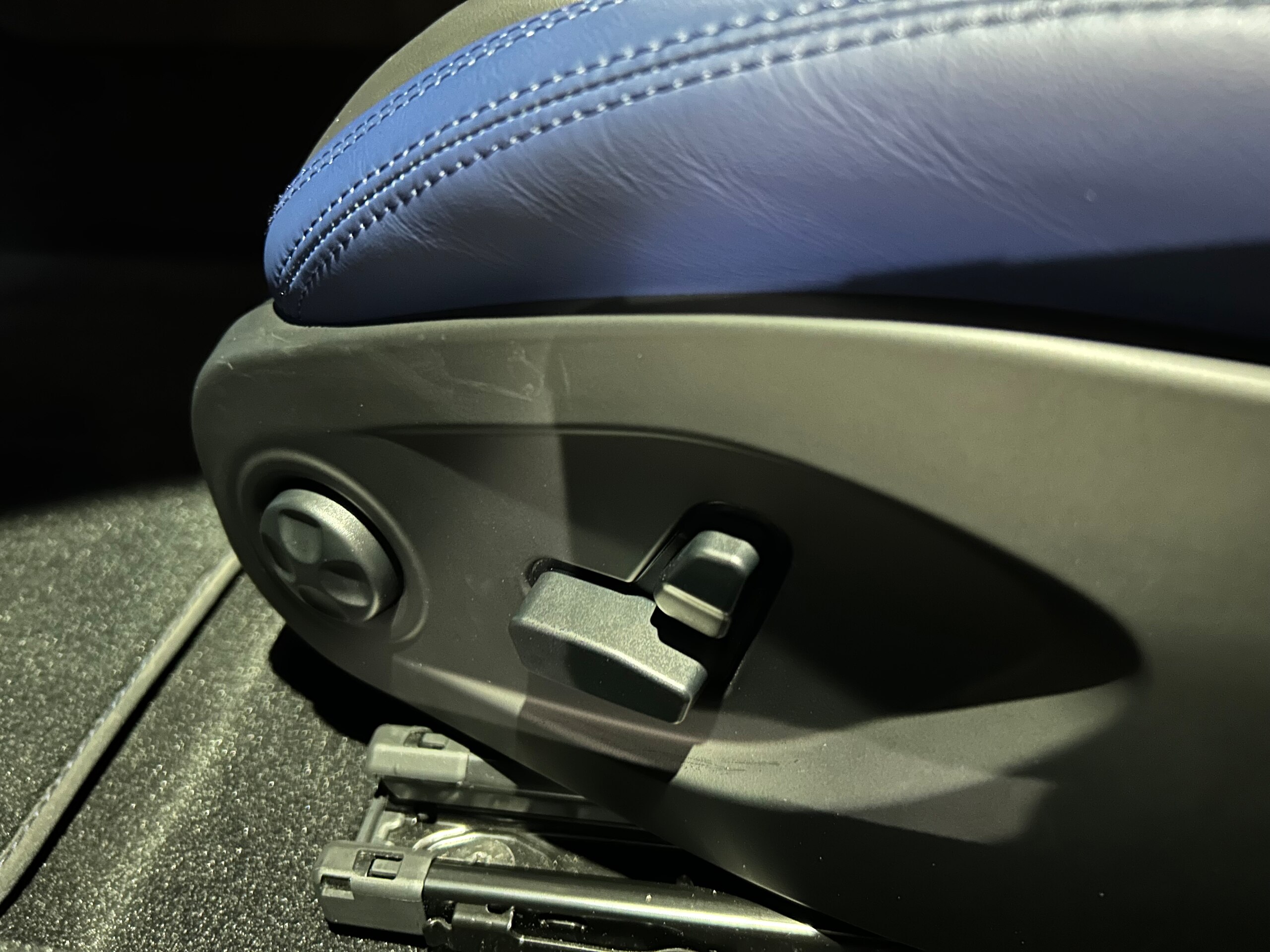 Maserati MC20 (photo: 13)