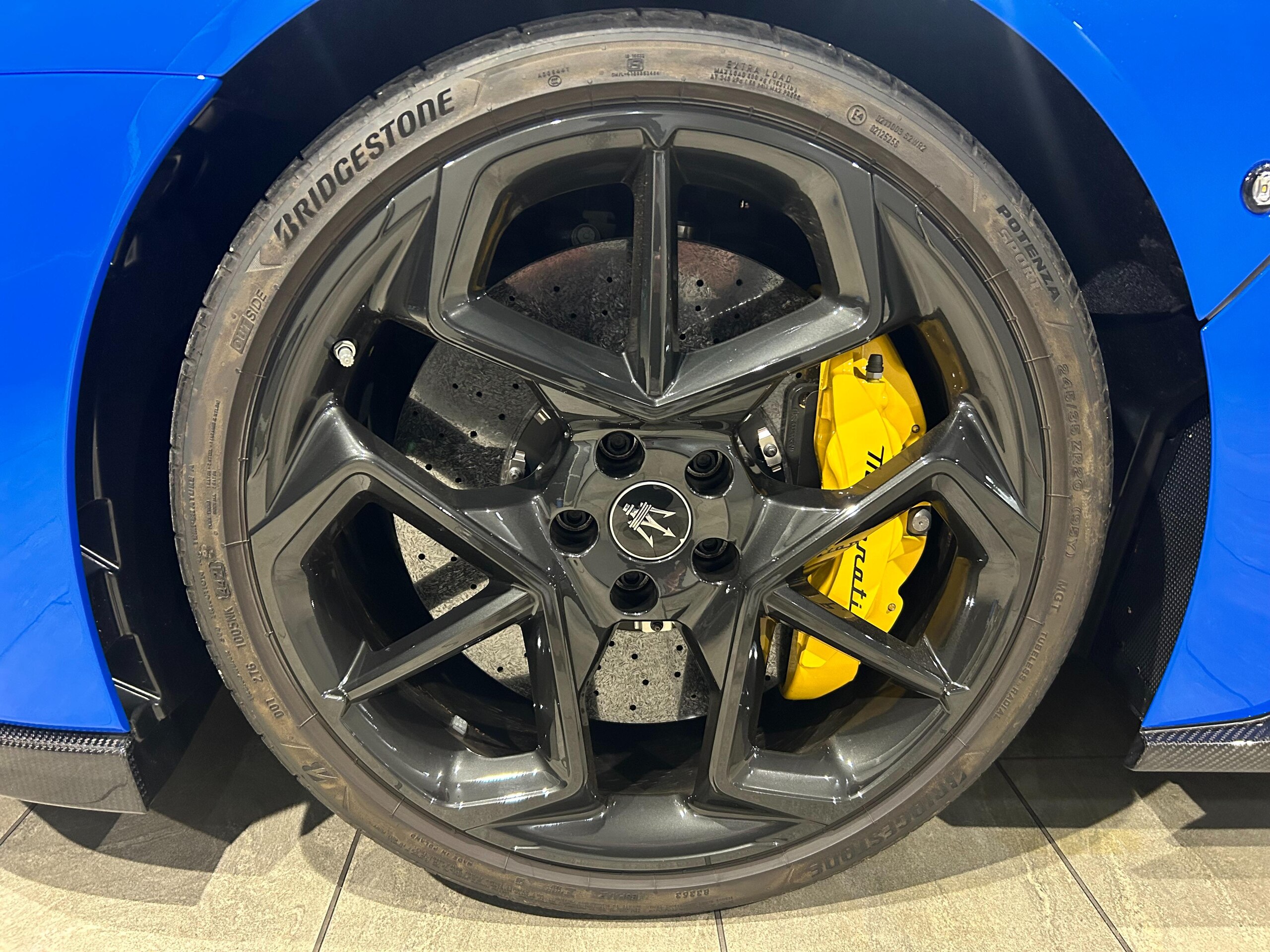 Maserati MC20 (photo: 21)