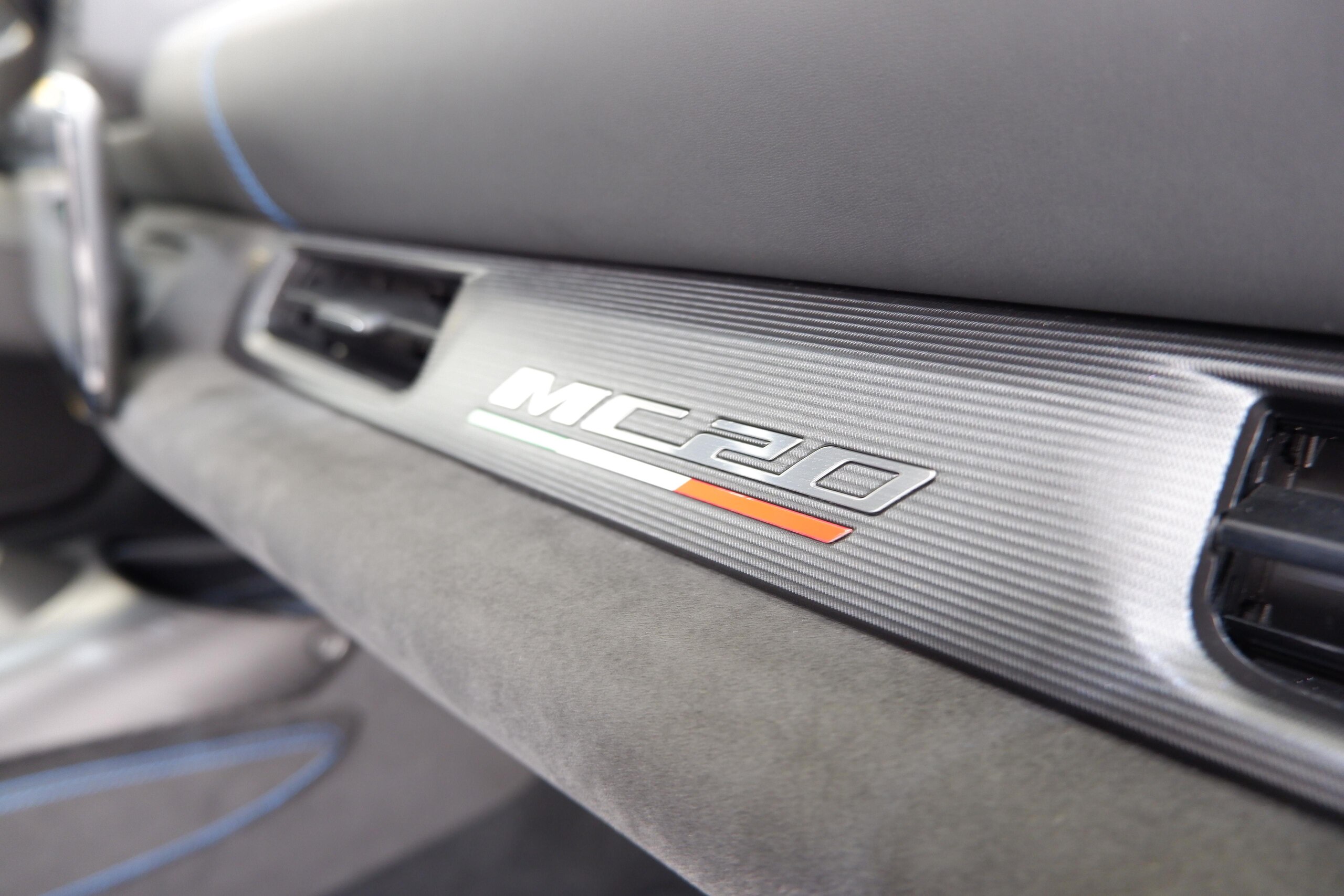 Maserati MC20 (photo: 9)