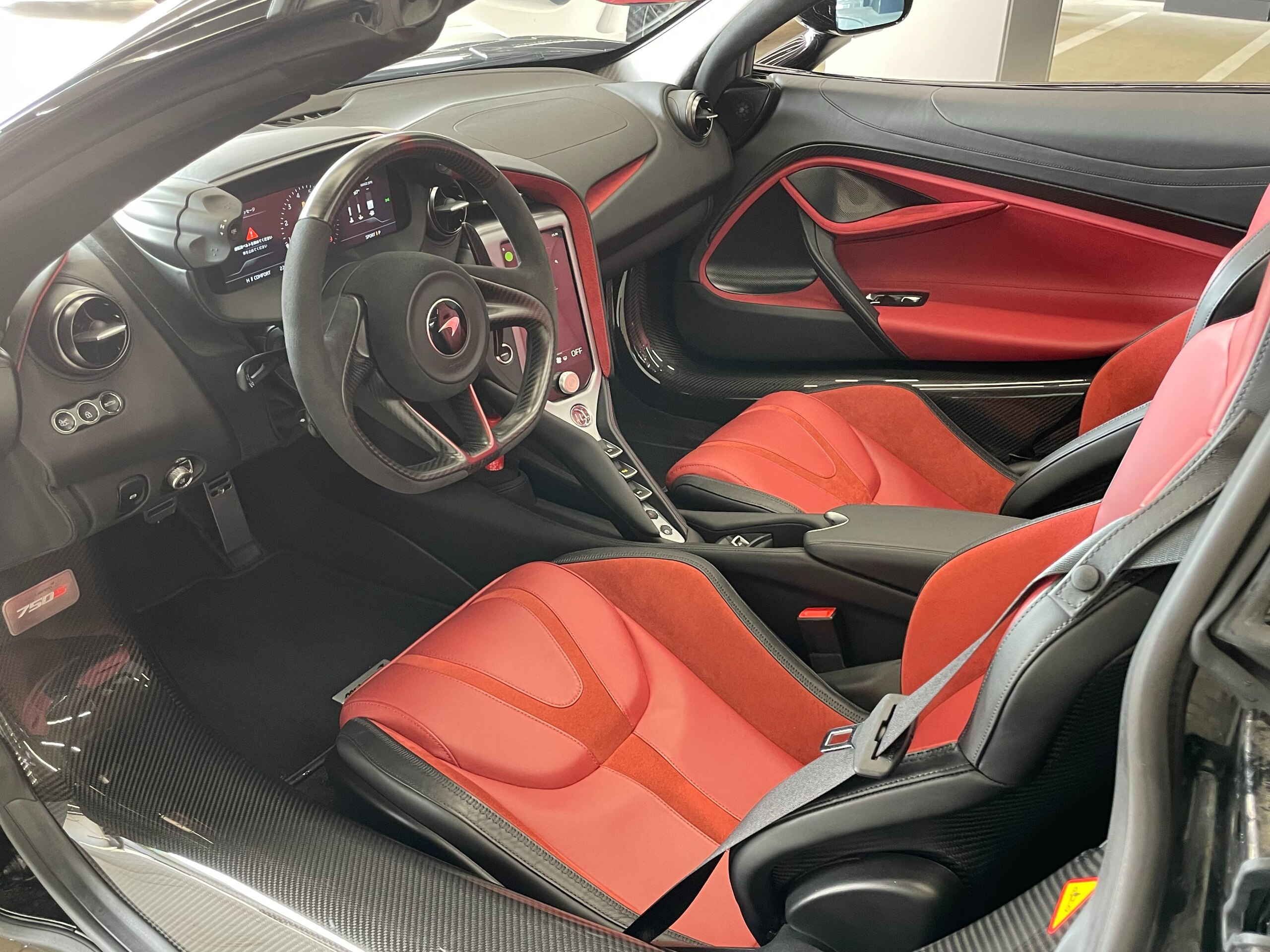 McLaren 750S Spider (photo: 10)