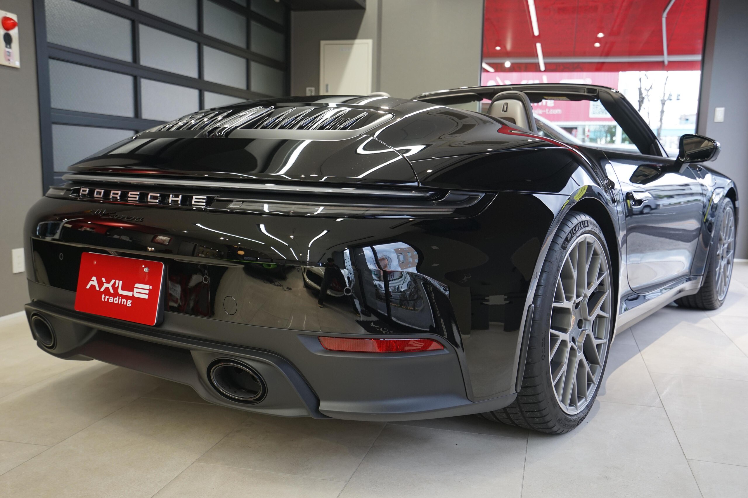 Porsche 911 Carrera Cabriolet (photo: 5)