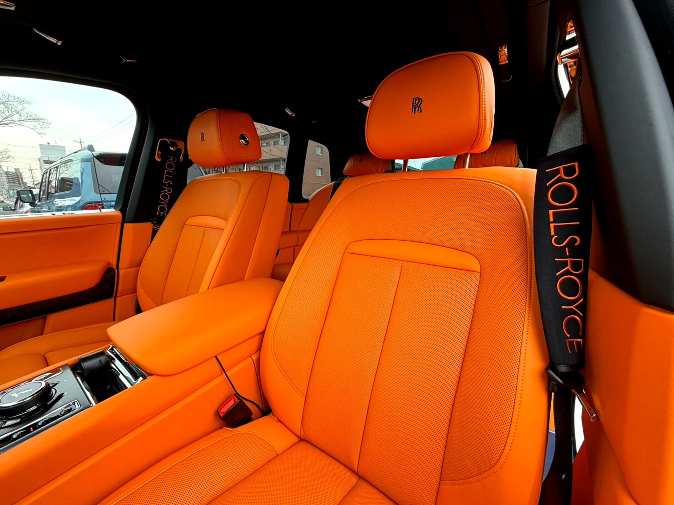 Rolls-Royce Cullinan (photo: 10)