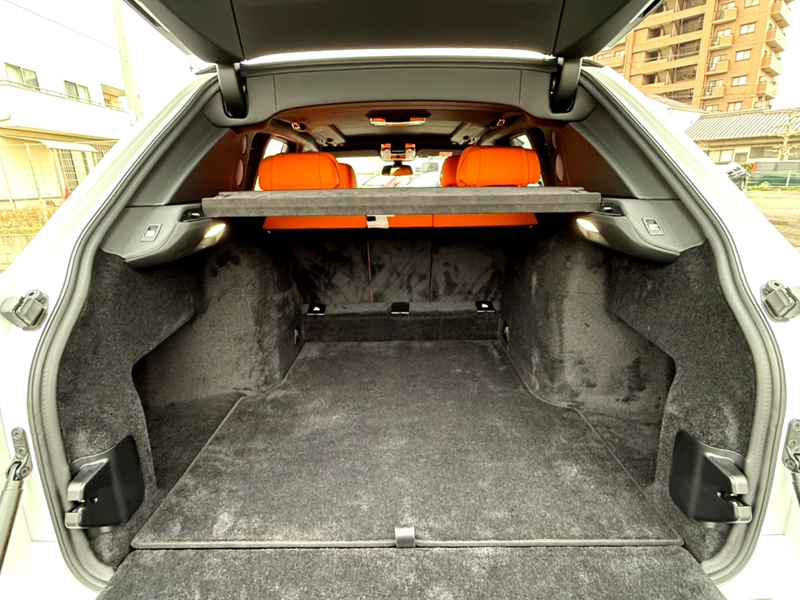 Rolls-Royce Cullinan (photo: 25)