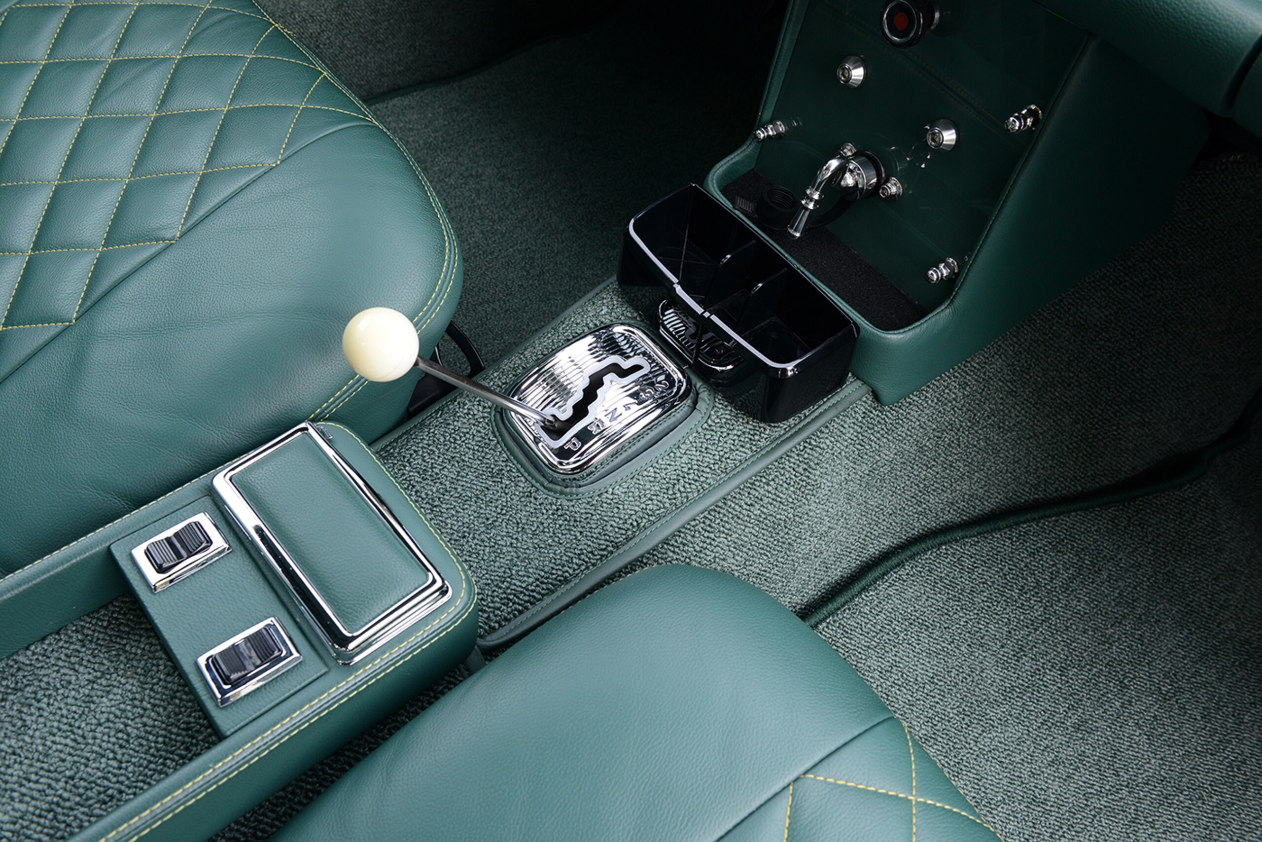 Mercedes Benz 280SL (photo: 13)