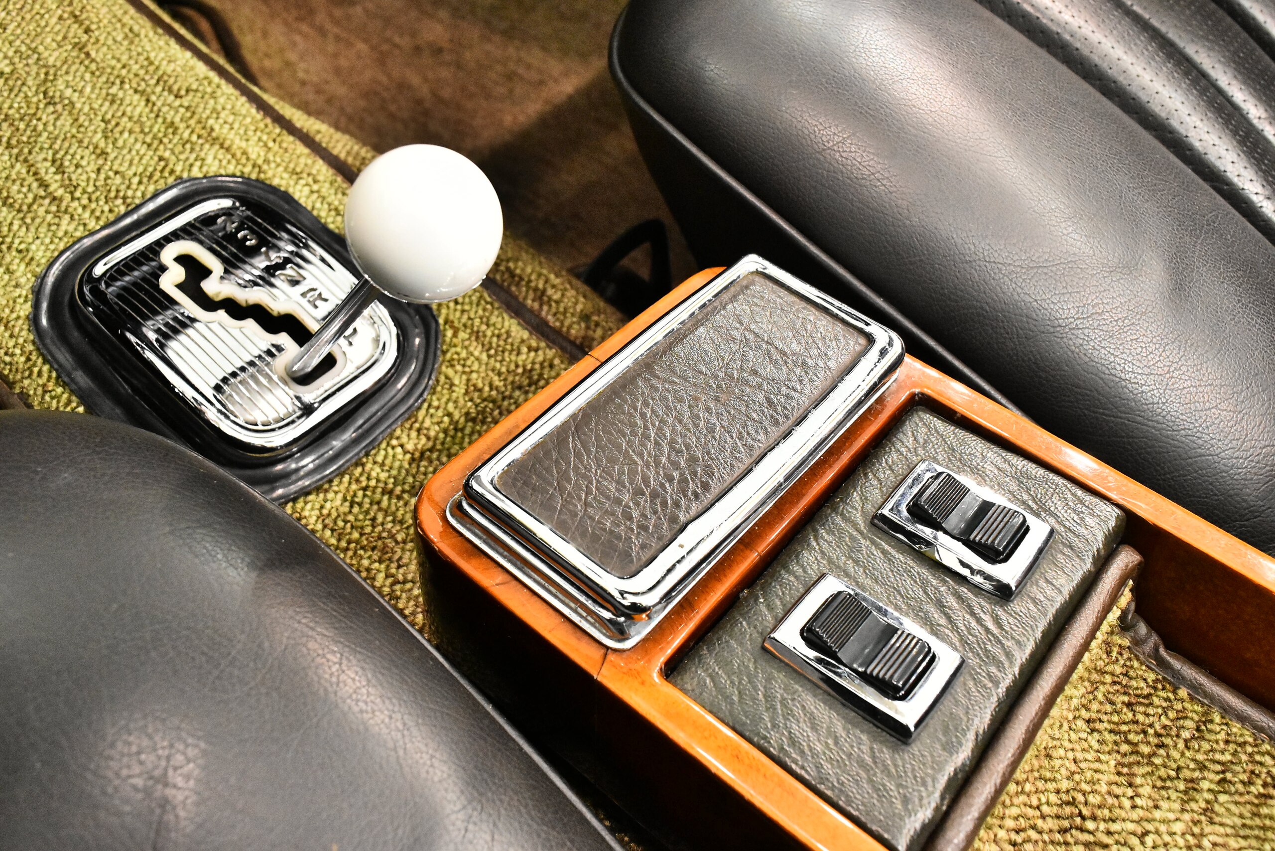 Mercedes Benz 280SL (photo: 12)