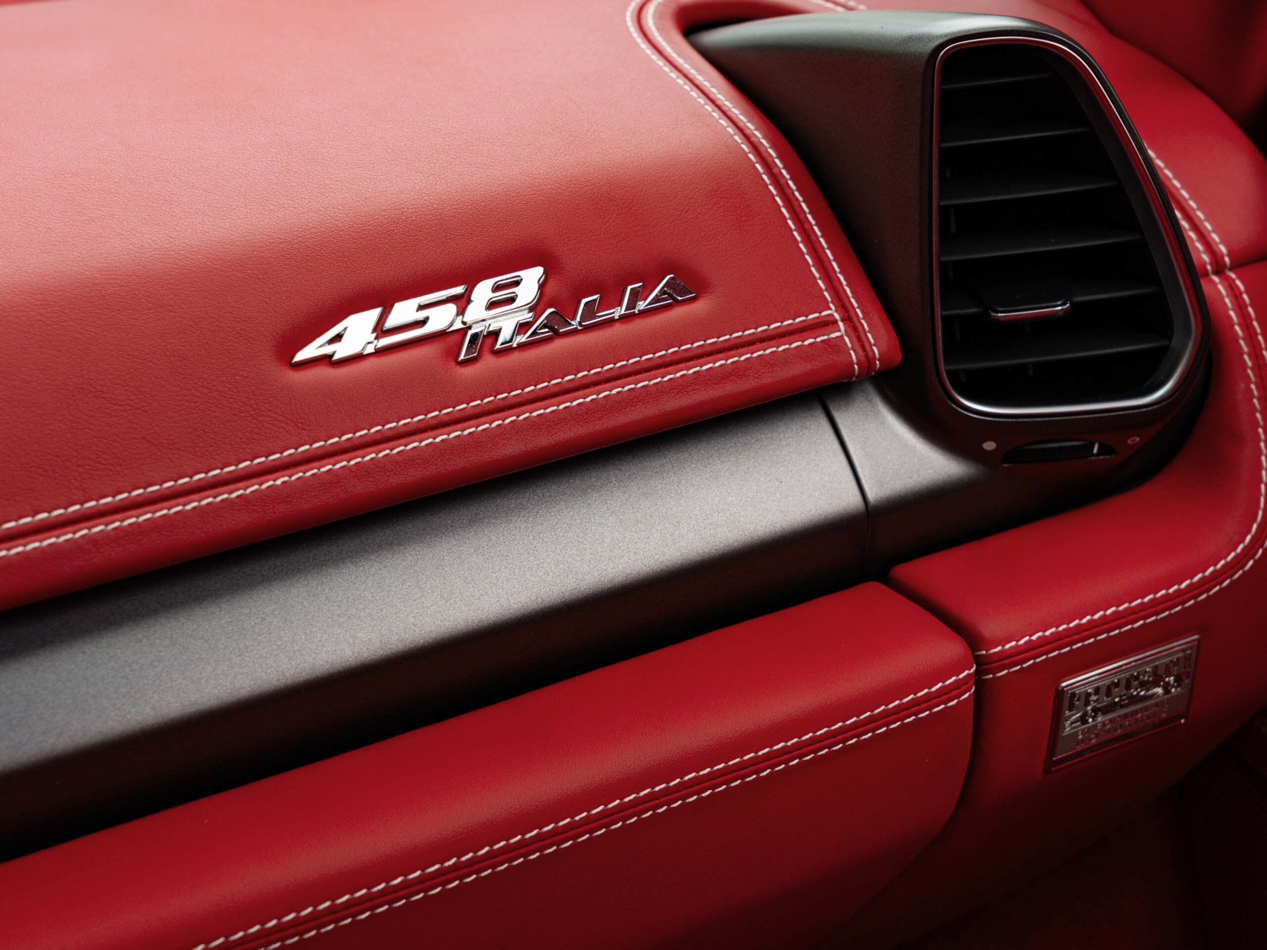 Ferrari 458 Italia F1 DCT (photo: 16)