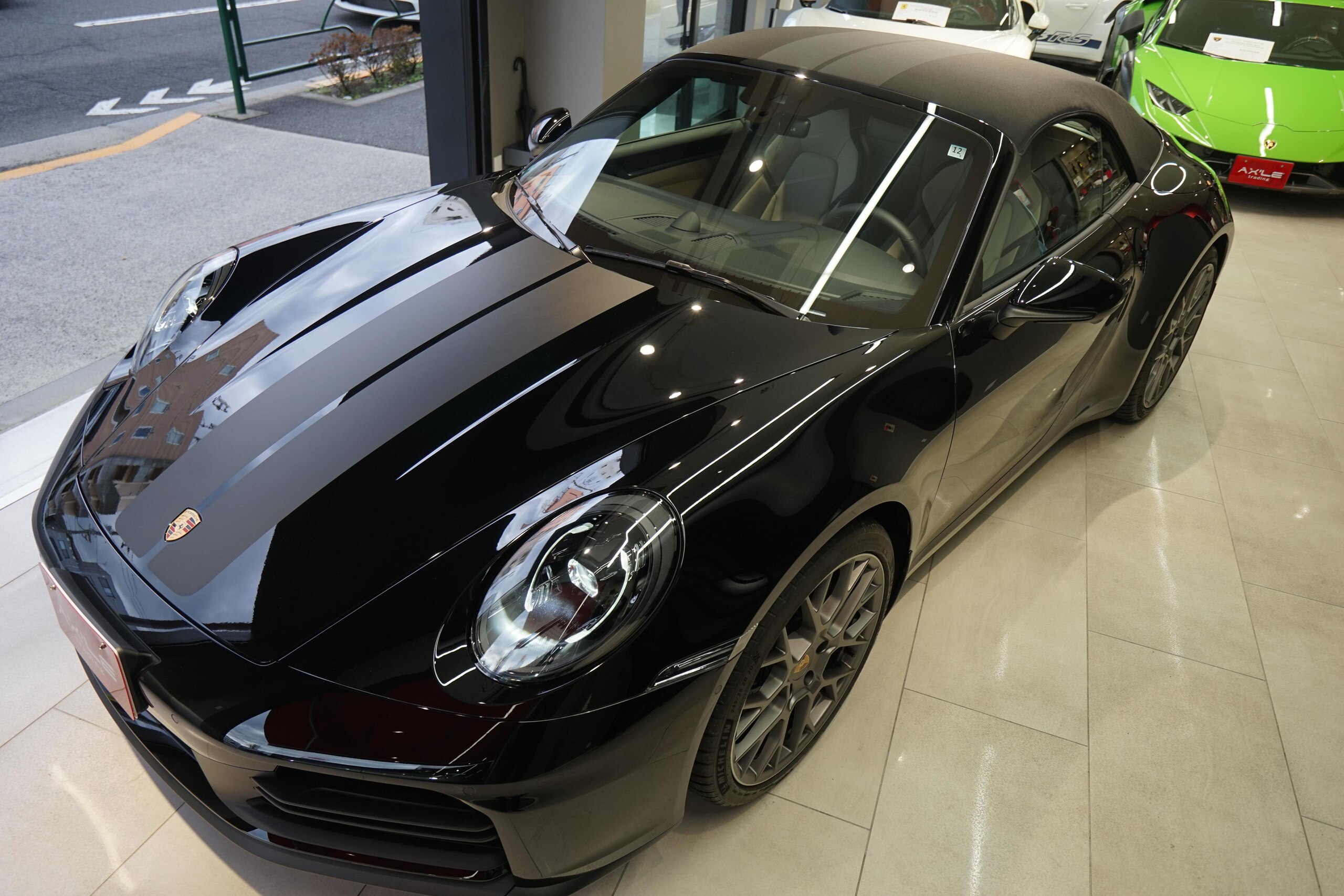 Porsche 911 Carrera Cabriolet (photo: 4)