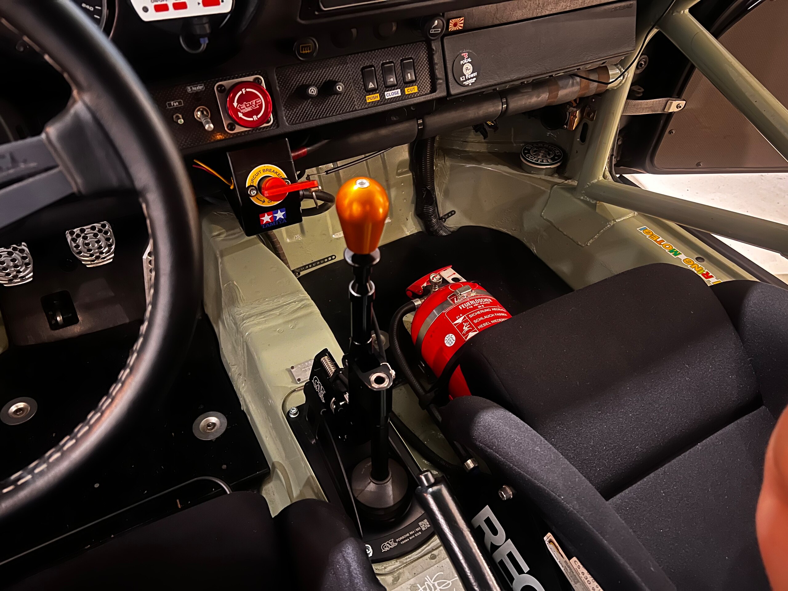 Porsche 911 Carrera 2 (photo: 11)