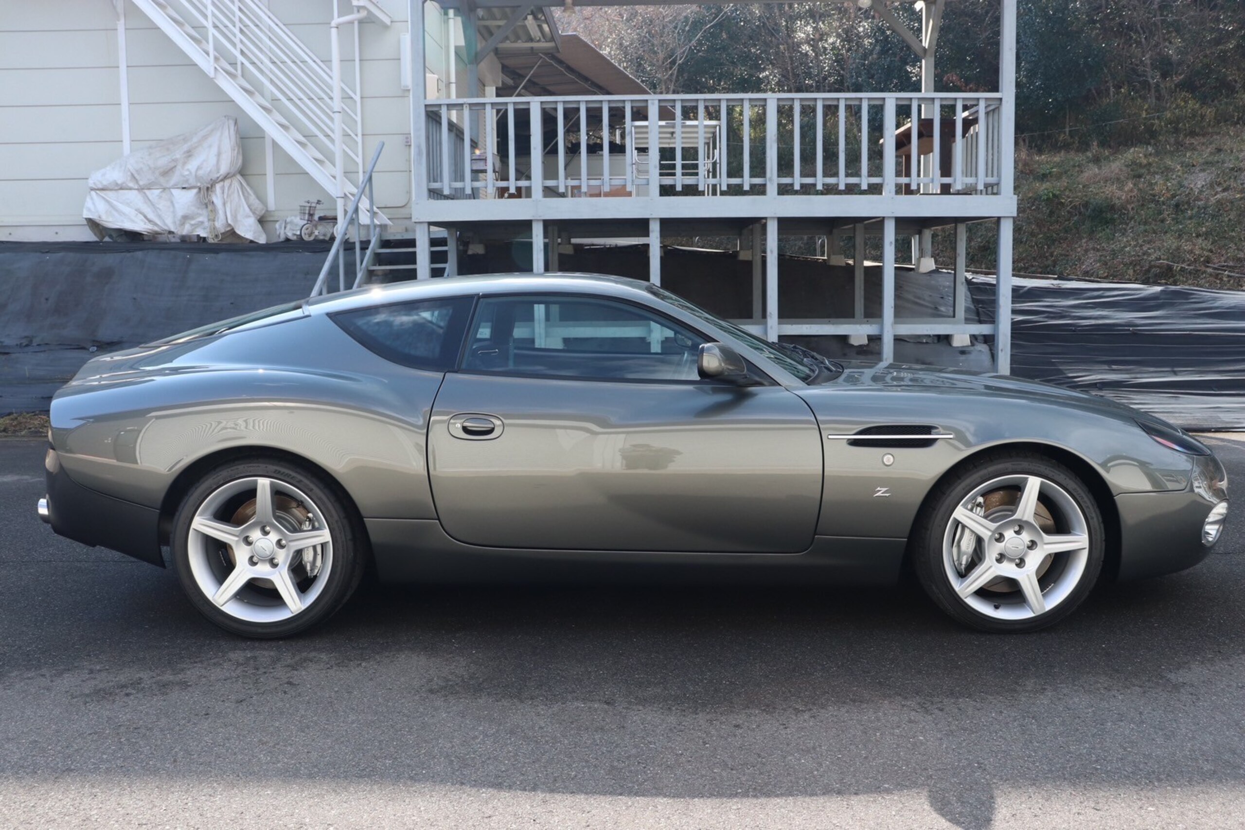 Aston Martin DB7 Zagato (photo: 6)