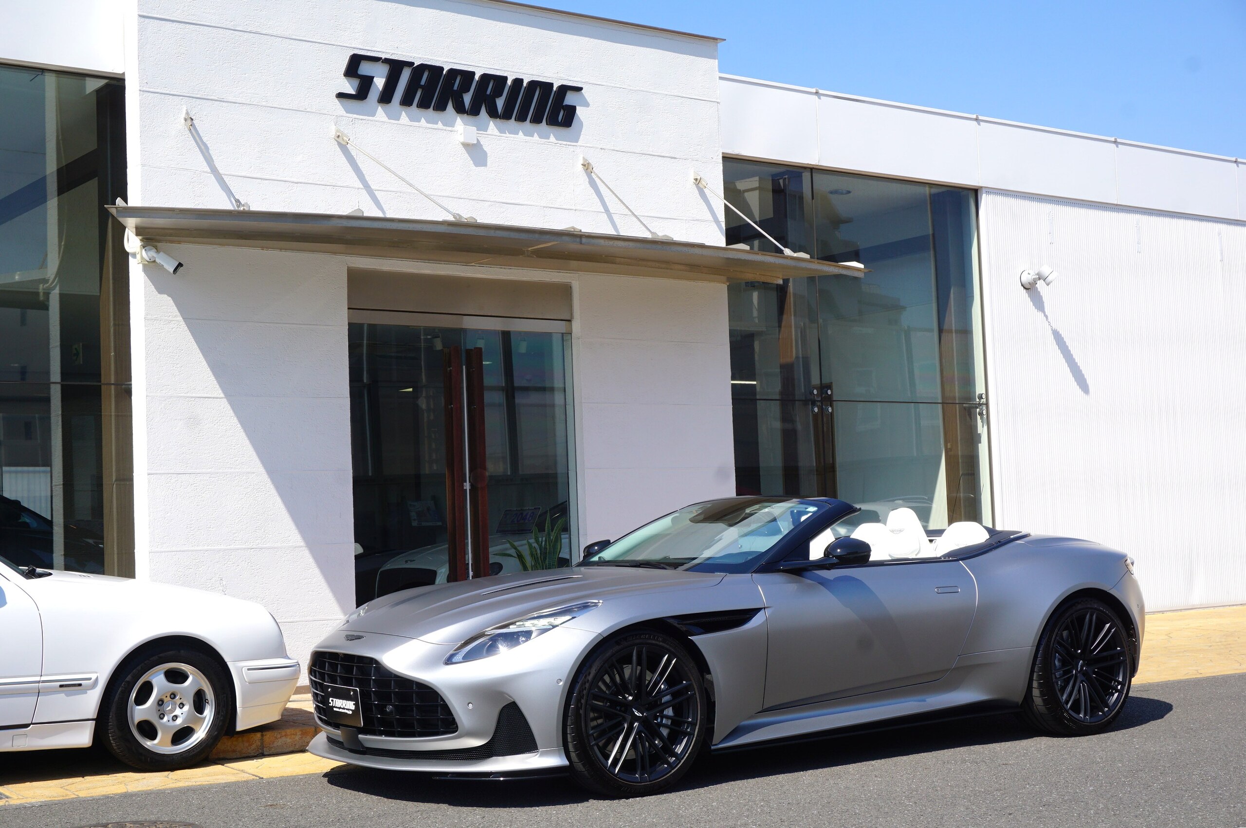 Aston Martin DB12 Volante 2024 for sale from Japan - image 5
