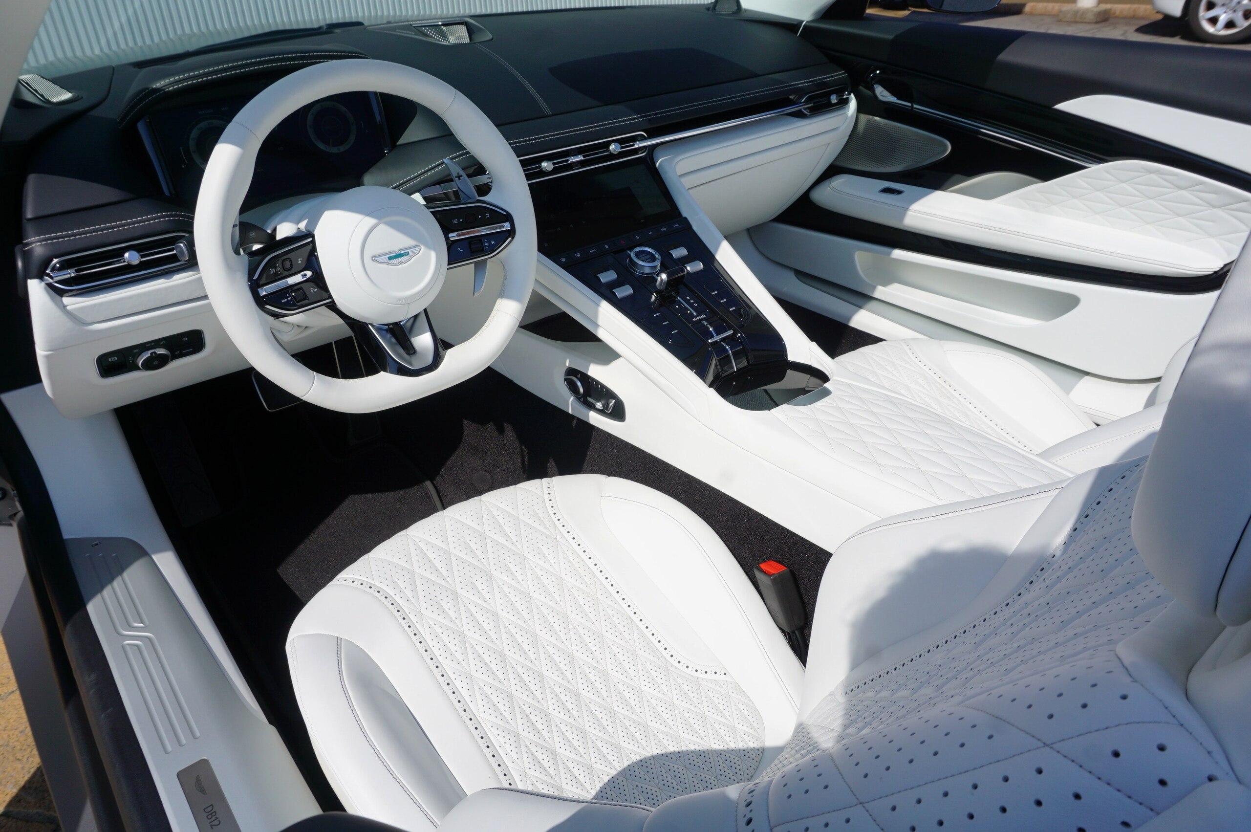 Aston Martin DB12 Volante 2024 for sale from Japan - image 16
