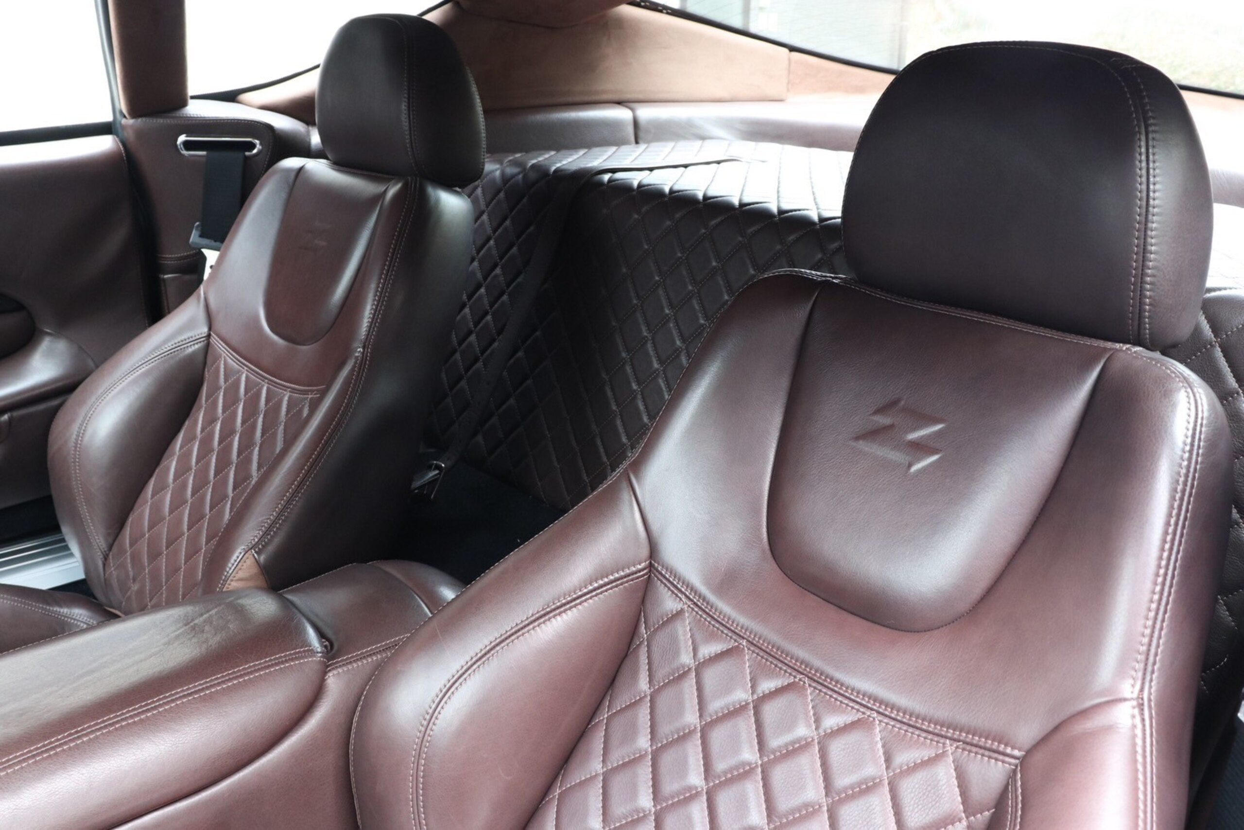 Aston Martin DB7 Zagato (photo: 19)