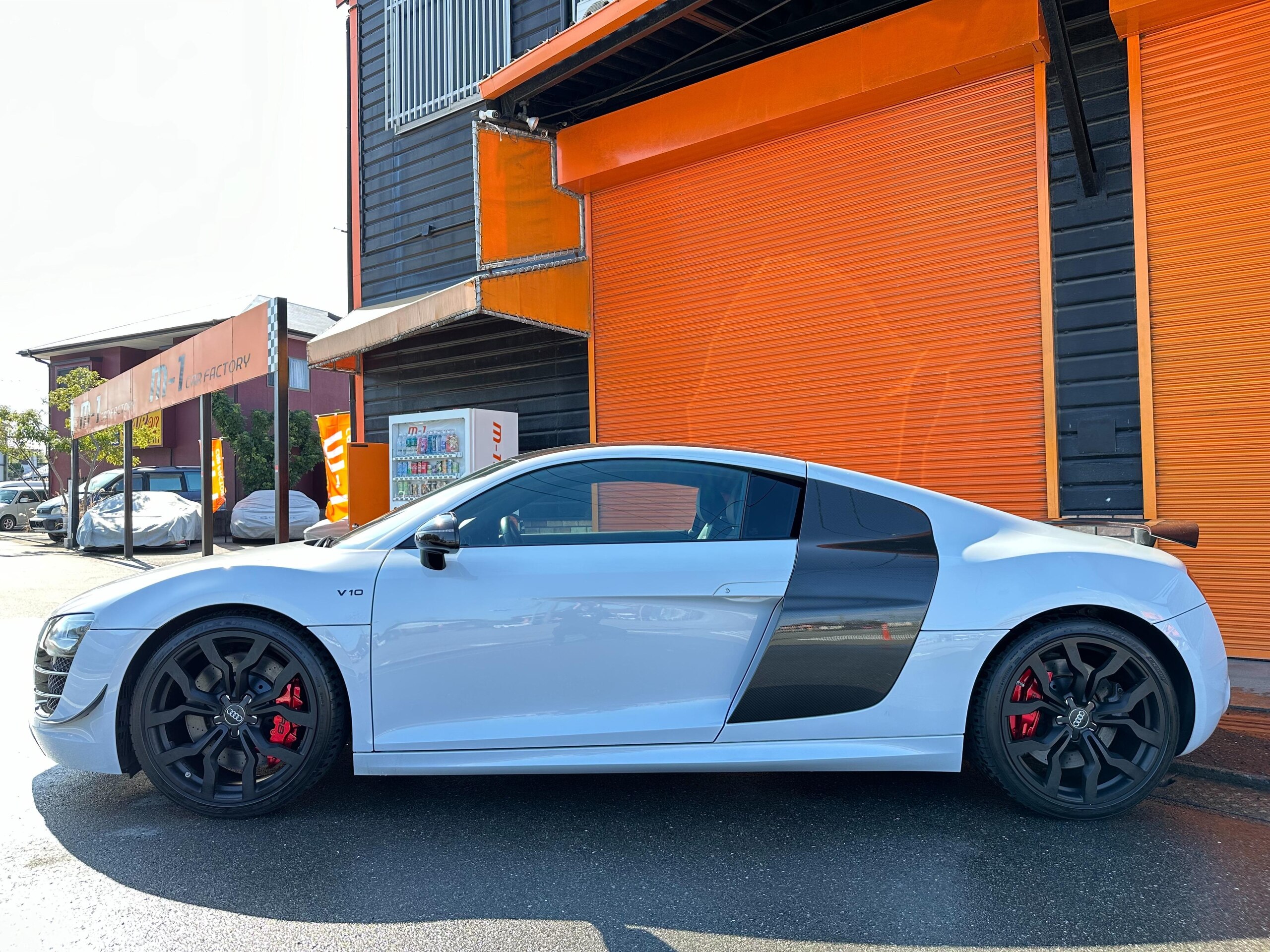 Audi R8 5.2 FSI Quattro (photo: 7)