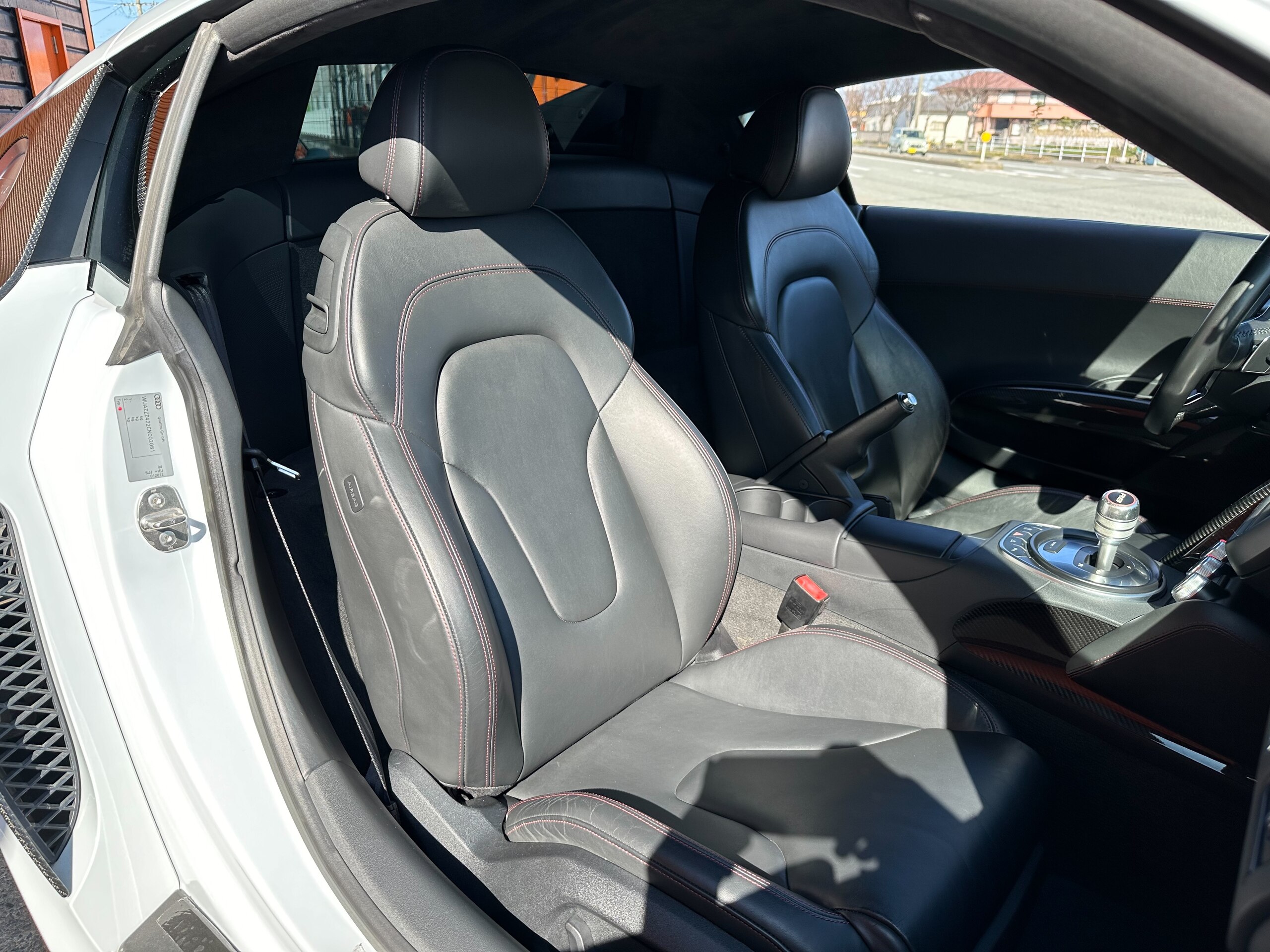 Audi R8 5.2 FSI Quattro (photo: 25)