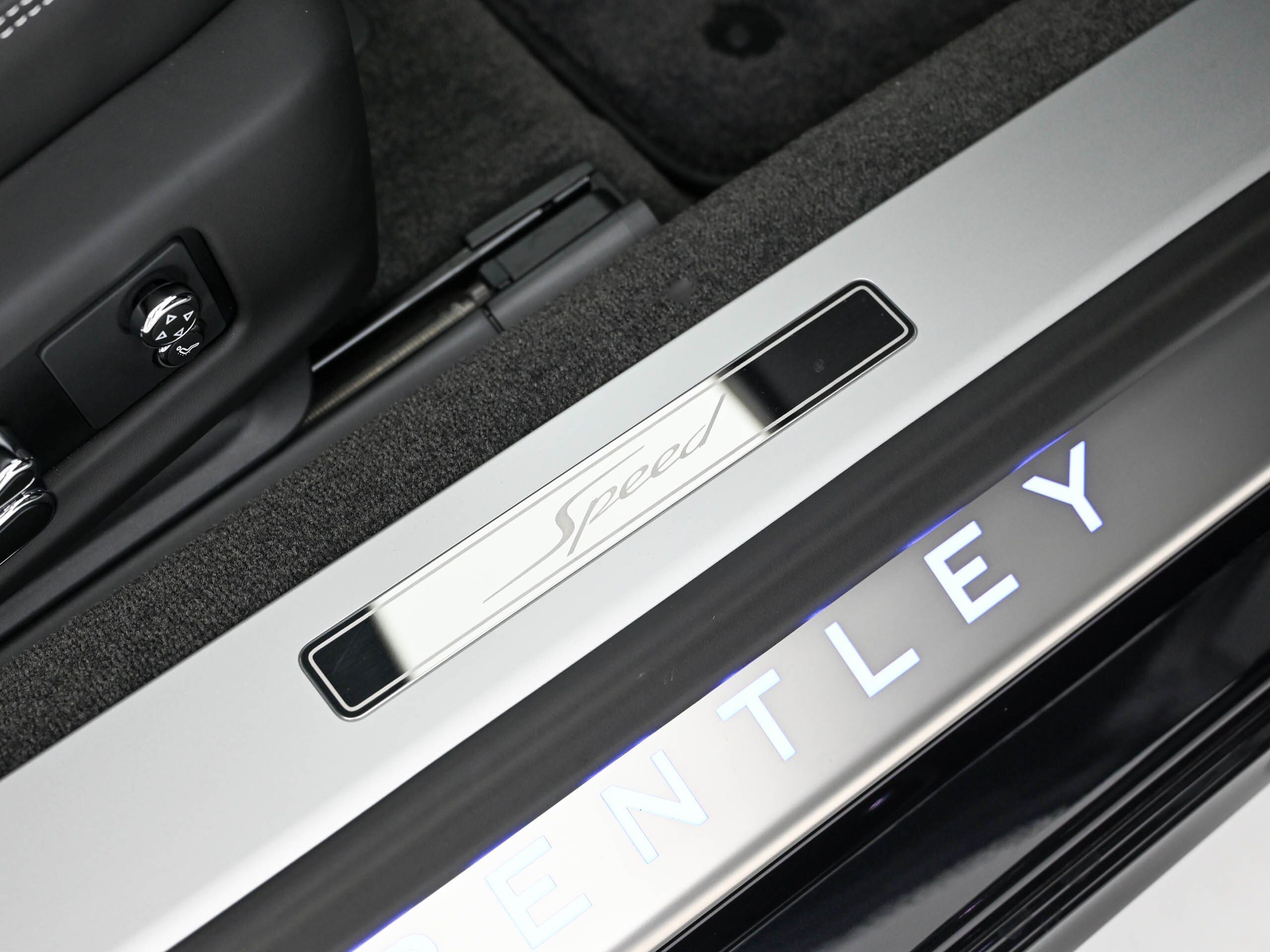 Bentley Continental GT Speed (photo: 9)