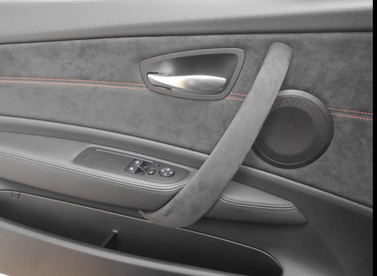 BMW 1M Coupe (photo: 18)