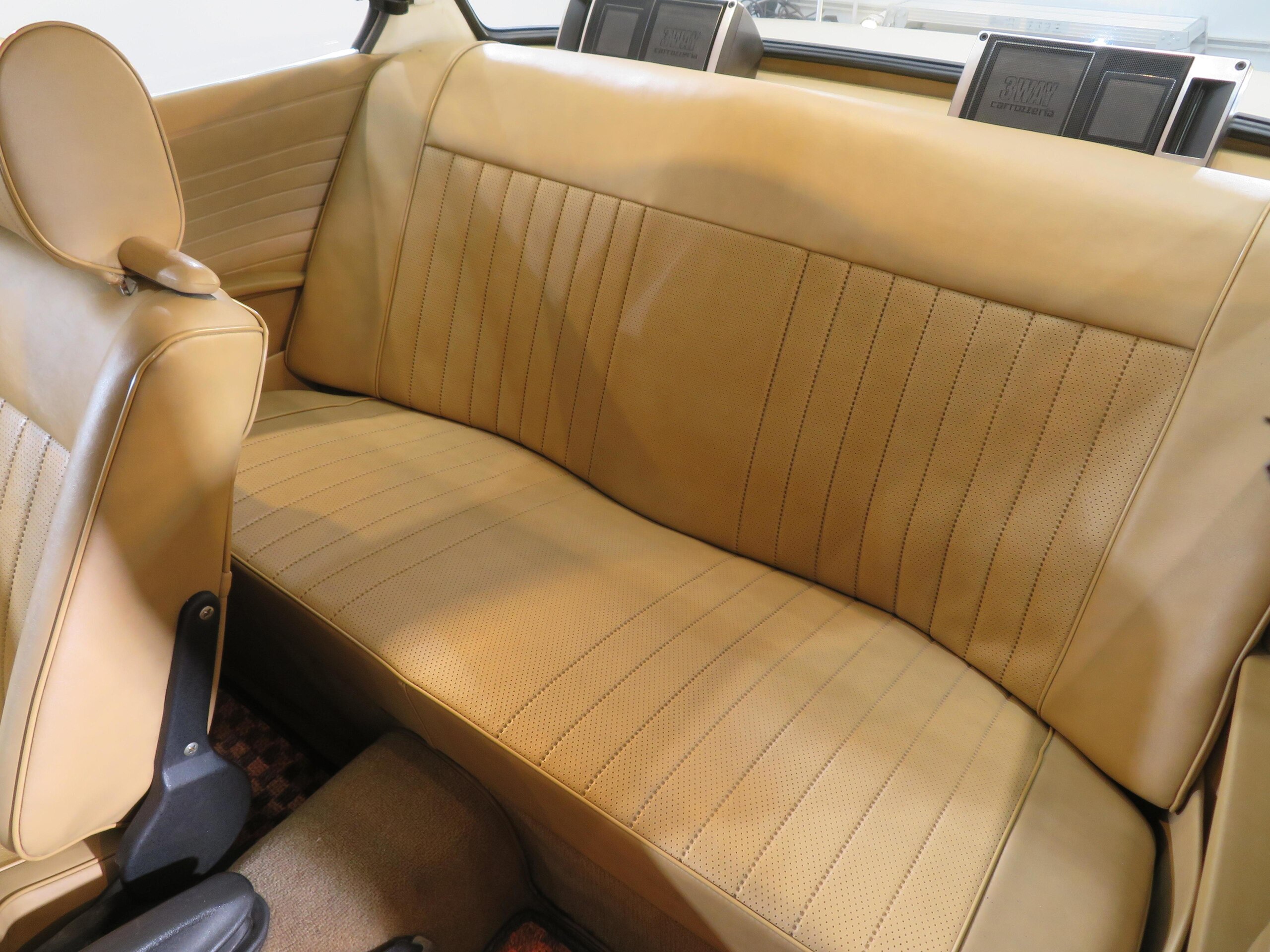 BMW 2002tii (photo: 16)